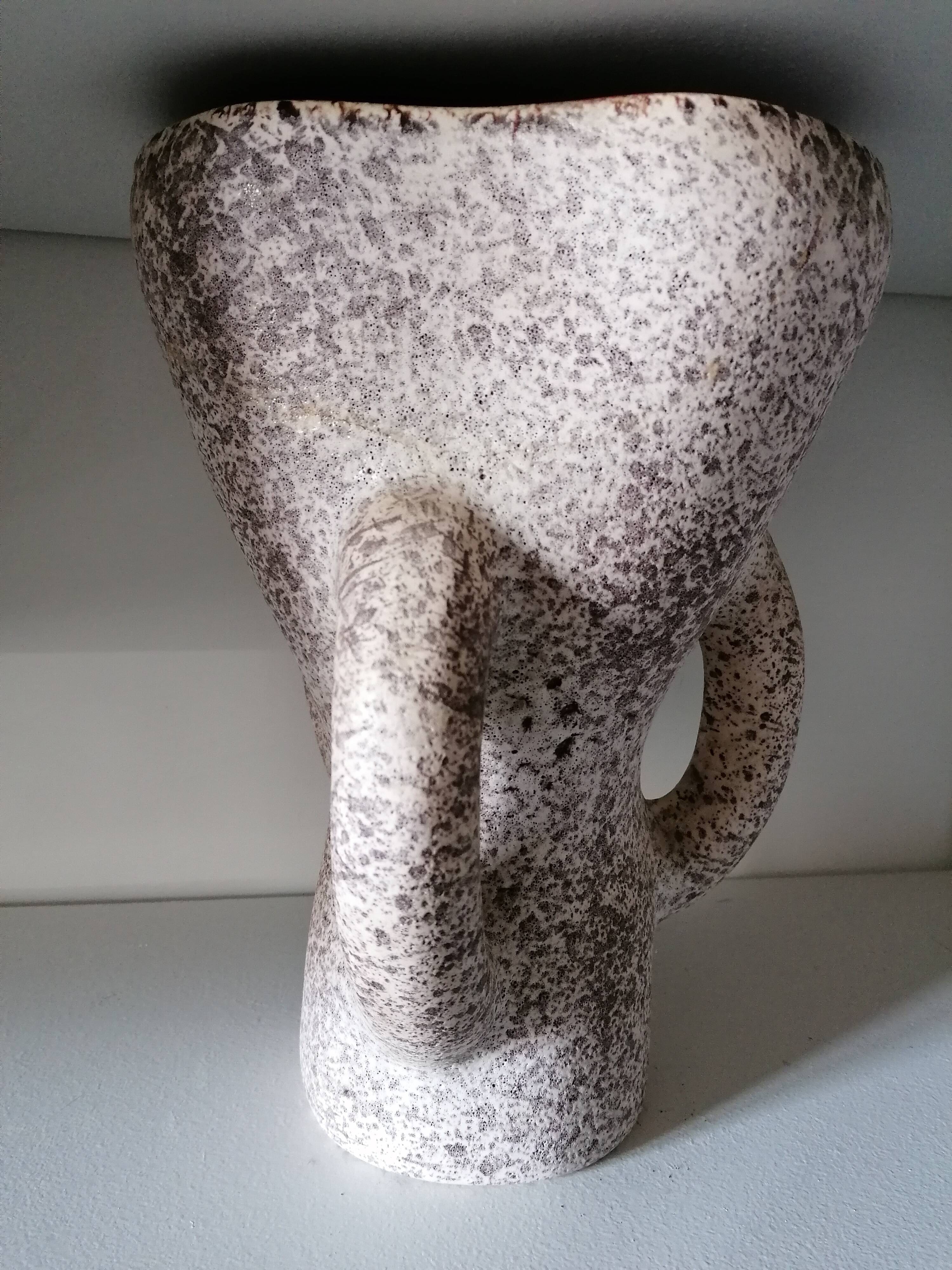 Vase vintage Vallauris signé