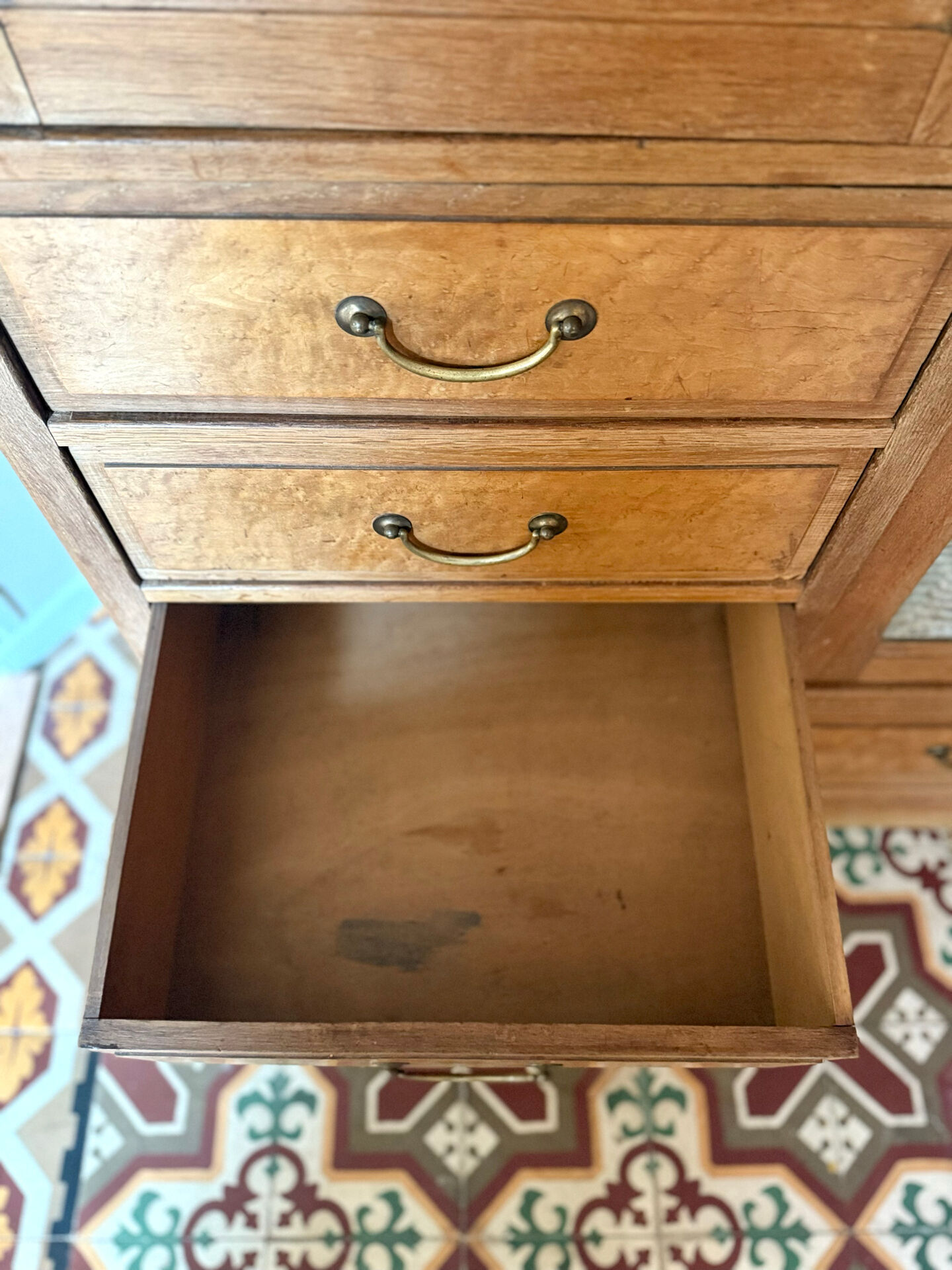 Armoire d’hôtel