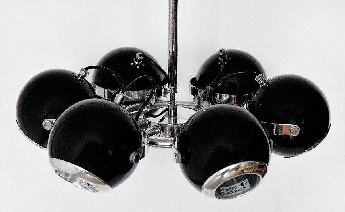 Lustre Eyeball in the style of the 1970s.