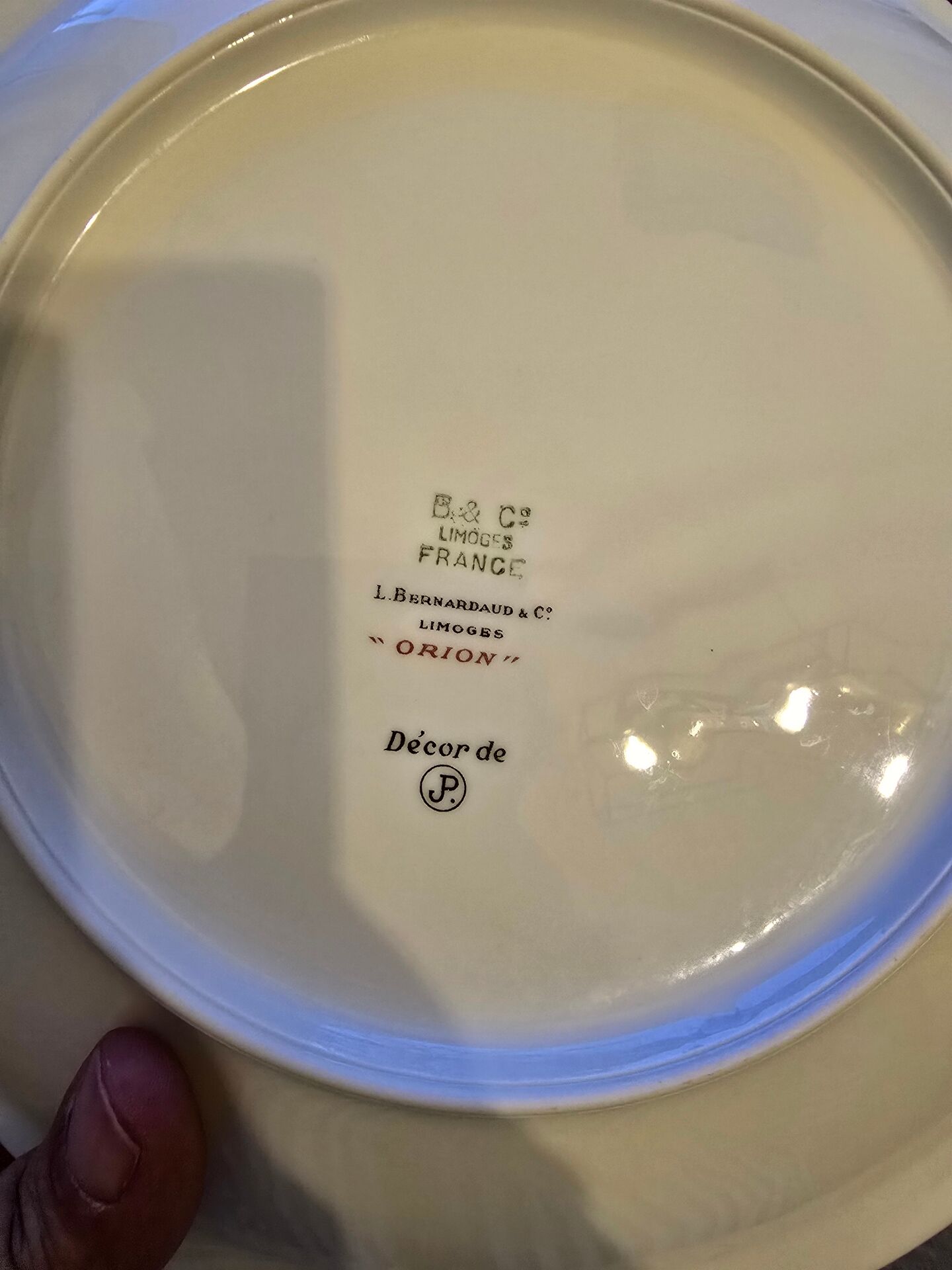 Porcelain plates
