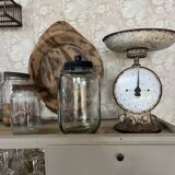 Clamshell cabinet