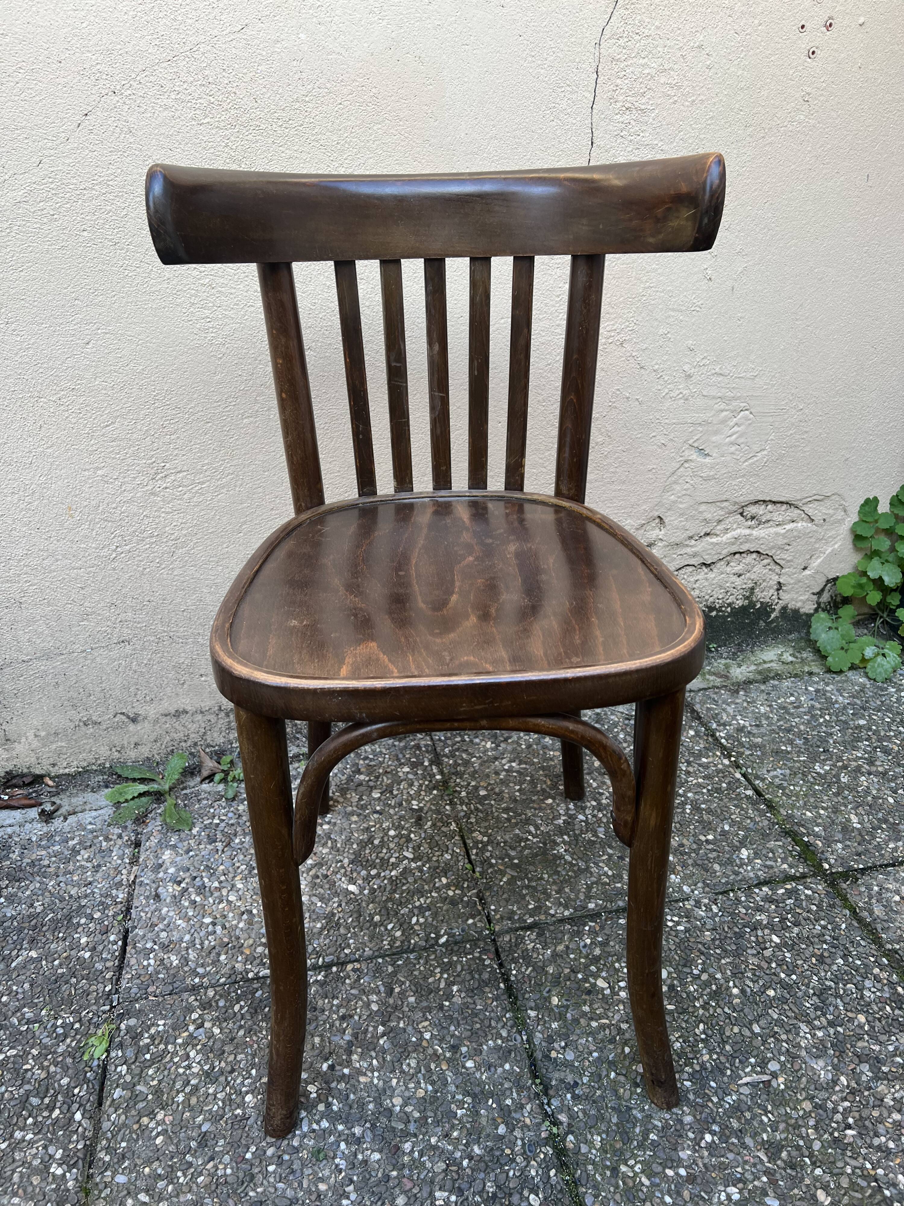 Wooden bistro chair artex