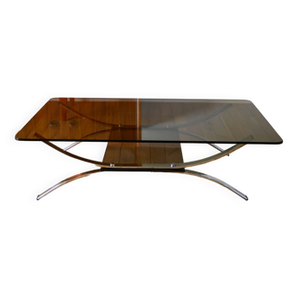 Table basse double plateaux en verre fumé et chrome, pieds arqués et berceau, Design, 1970