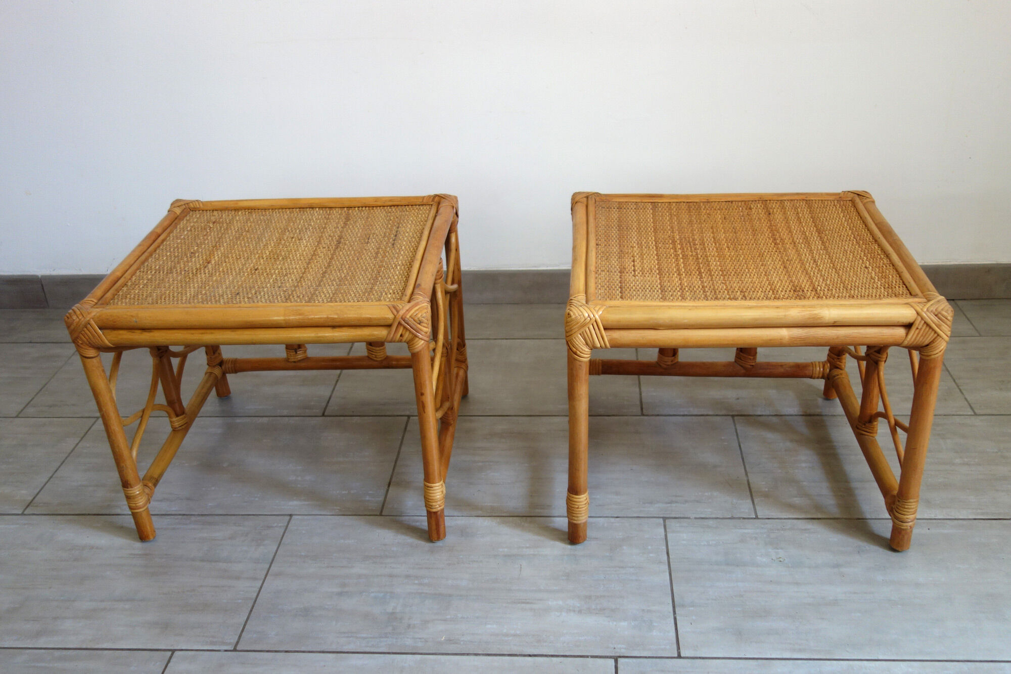 Paire de tables basses en rotin