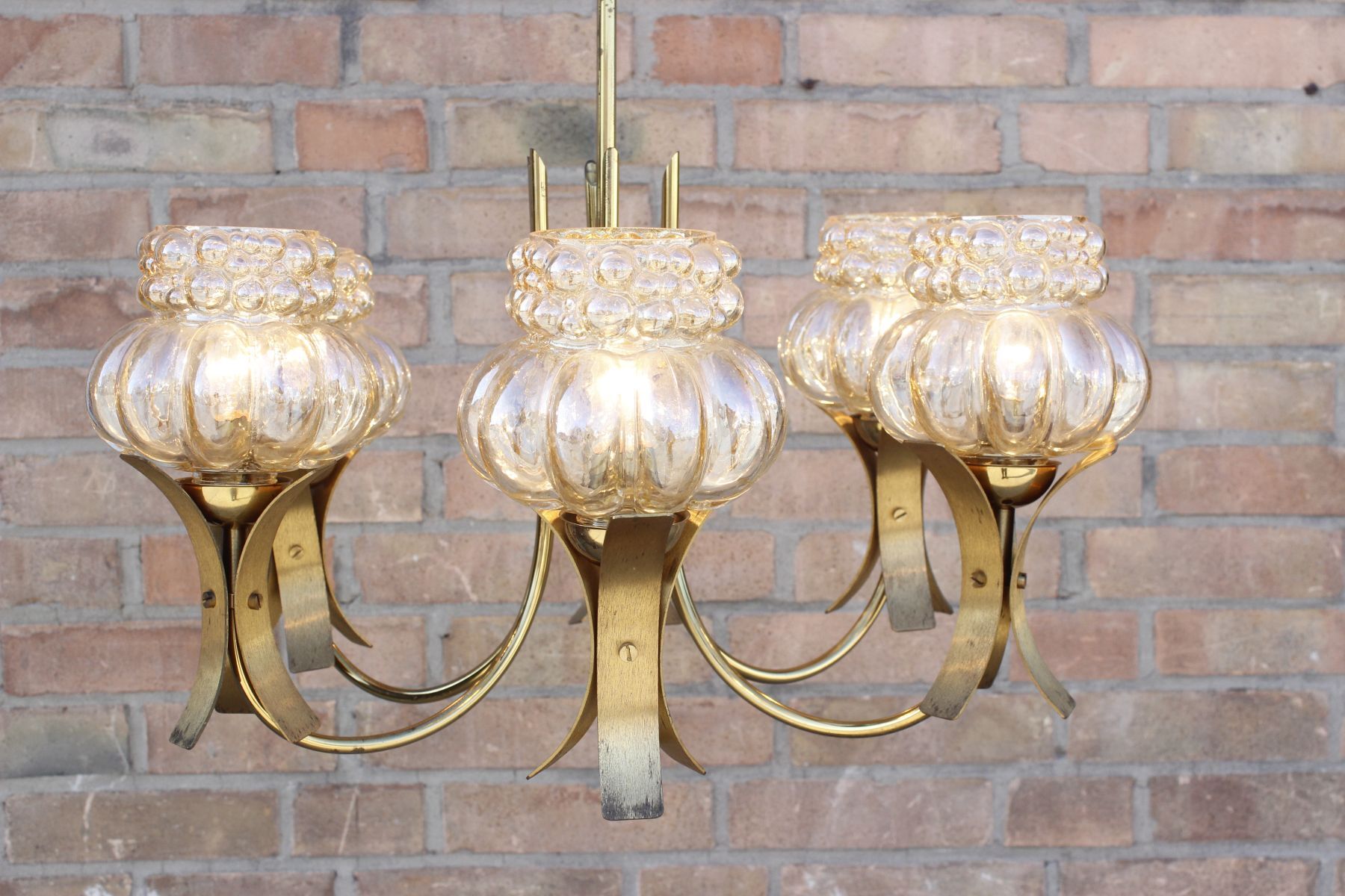 Mid-Century 6-light chandelier in Massive Brass - Iridescent Moulded Glass, Germany 1960s