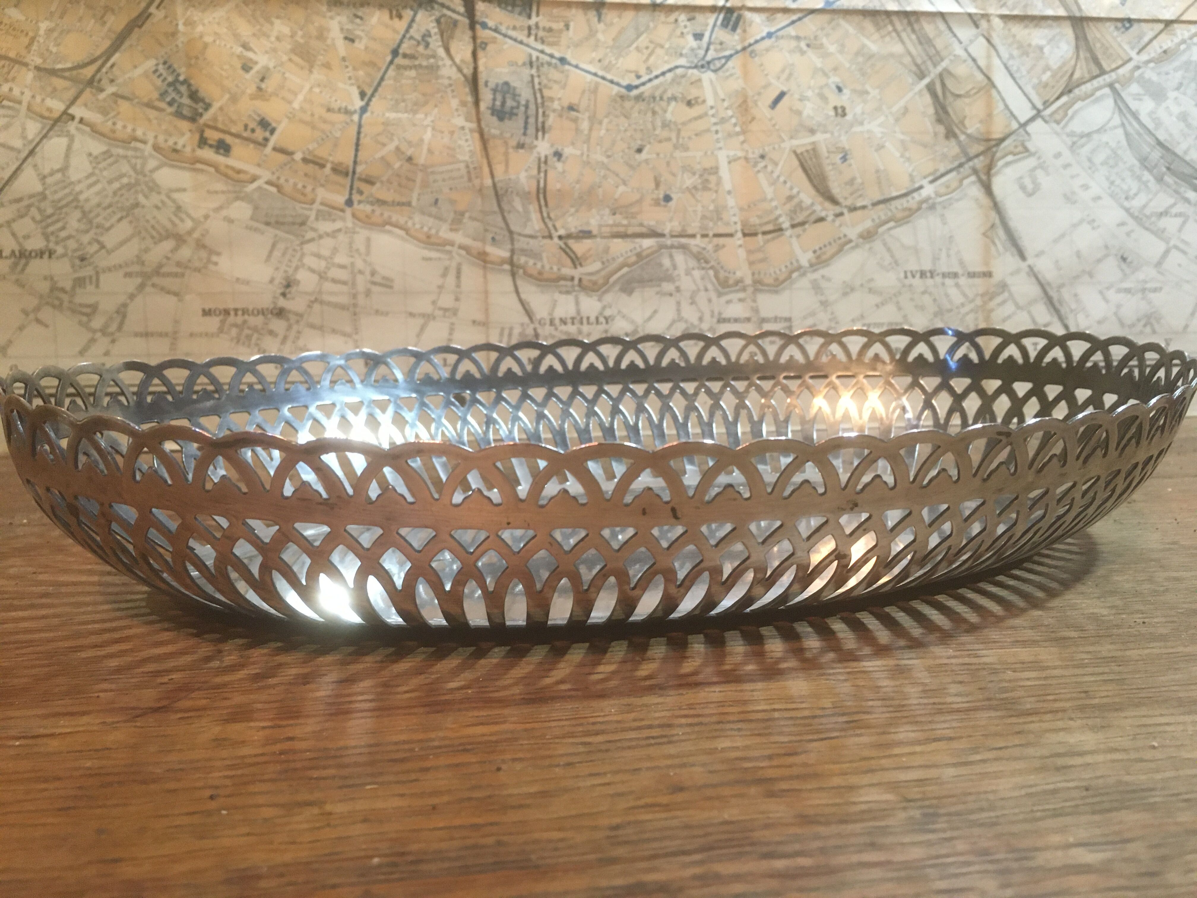 Openwork silver metal bread basket