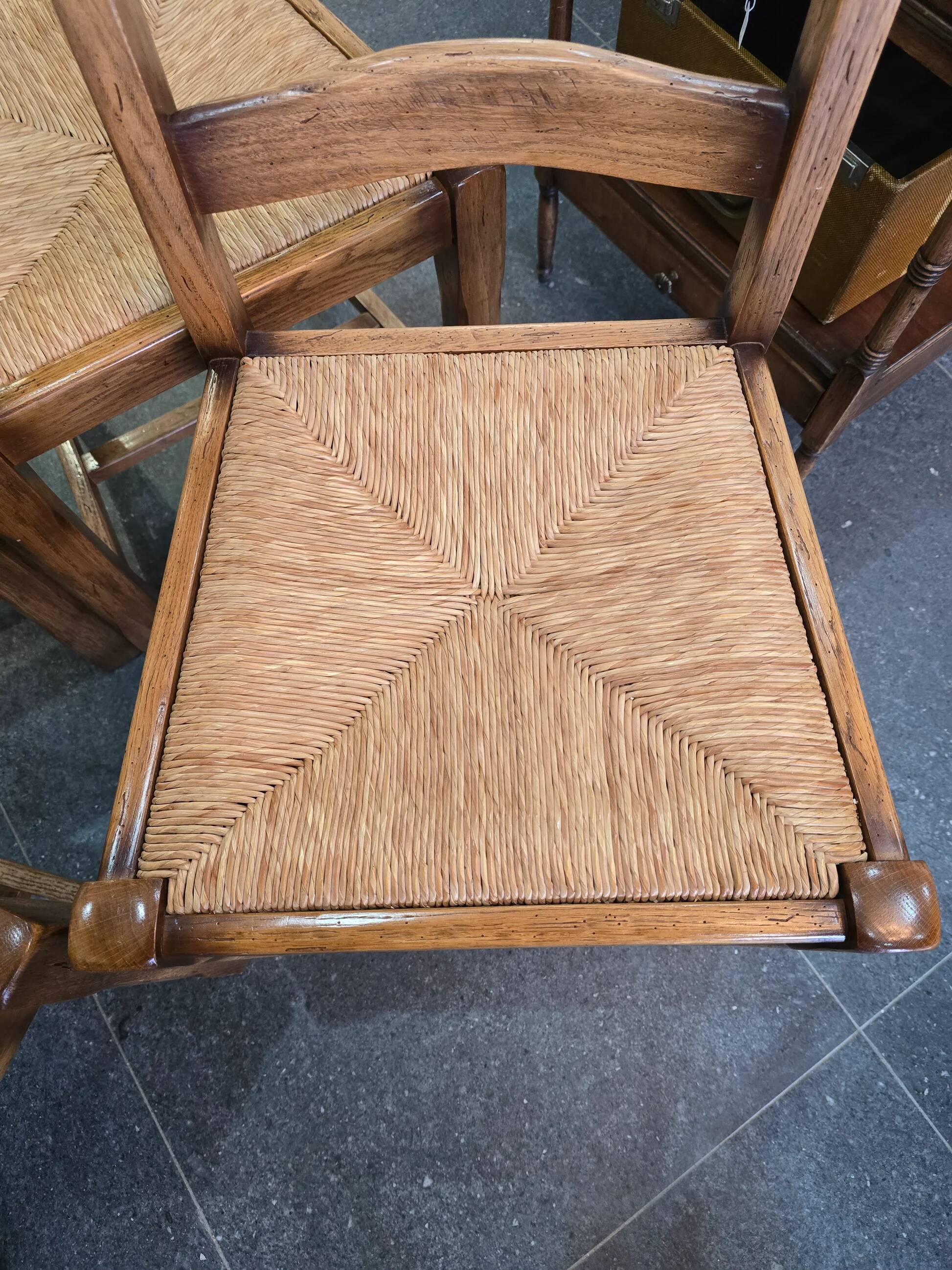 4 wooden and straw chairs – rustic chic style