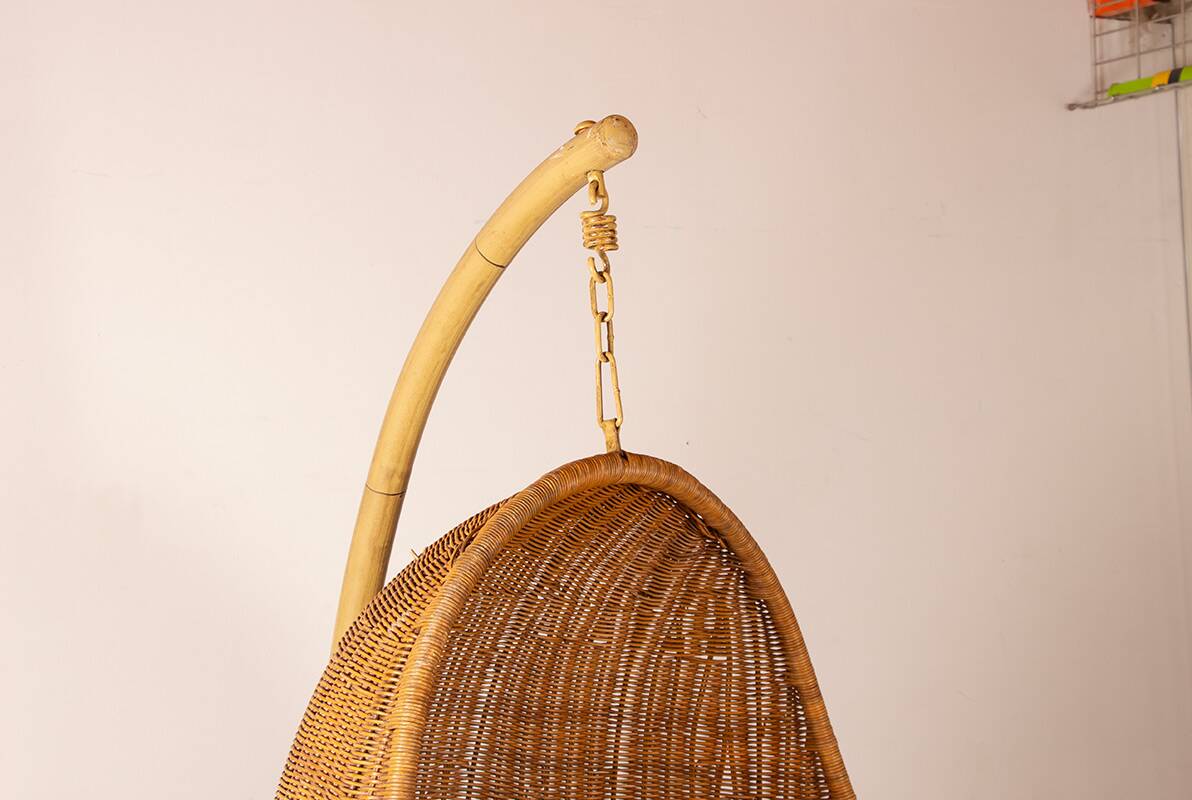 Danish armchair in woven rattan, with its metal stand, Nana Ditzel.