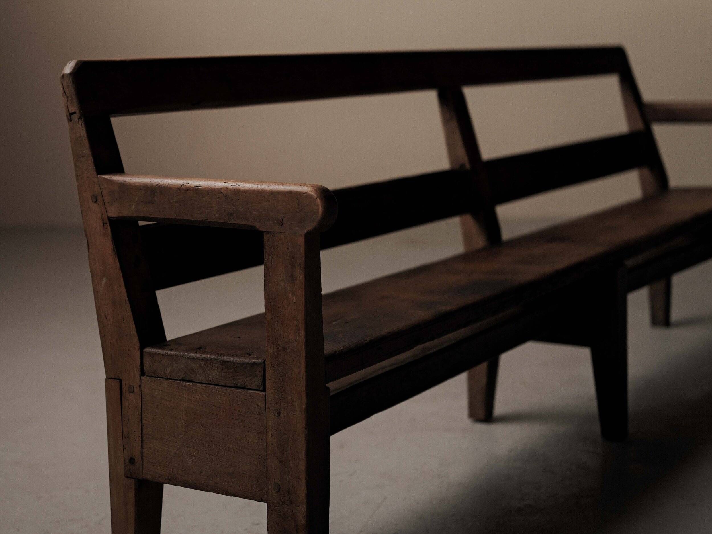 Large antique farmhouse bench in solid wood – Auvergne, around 1900