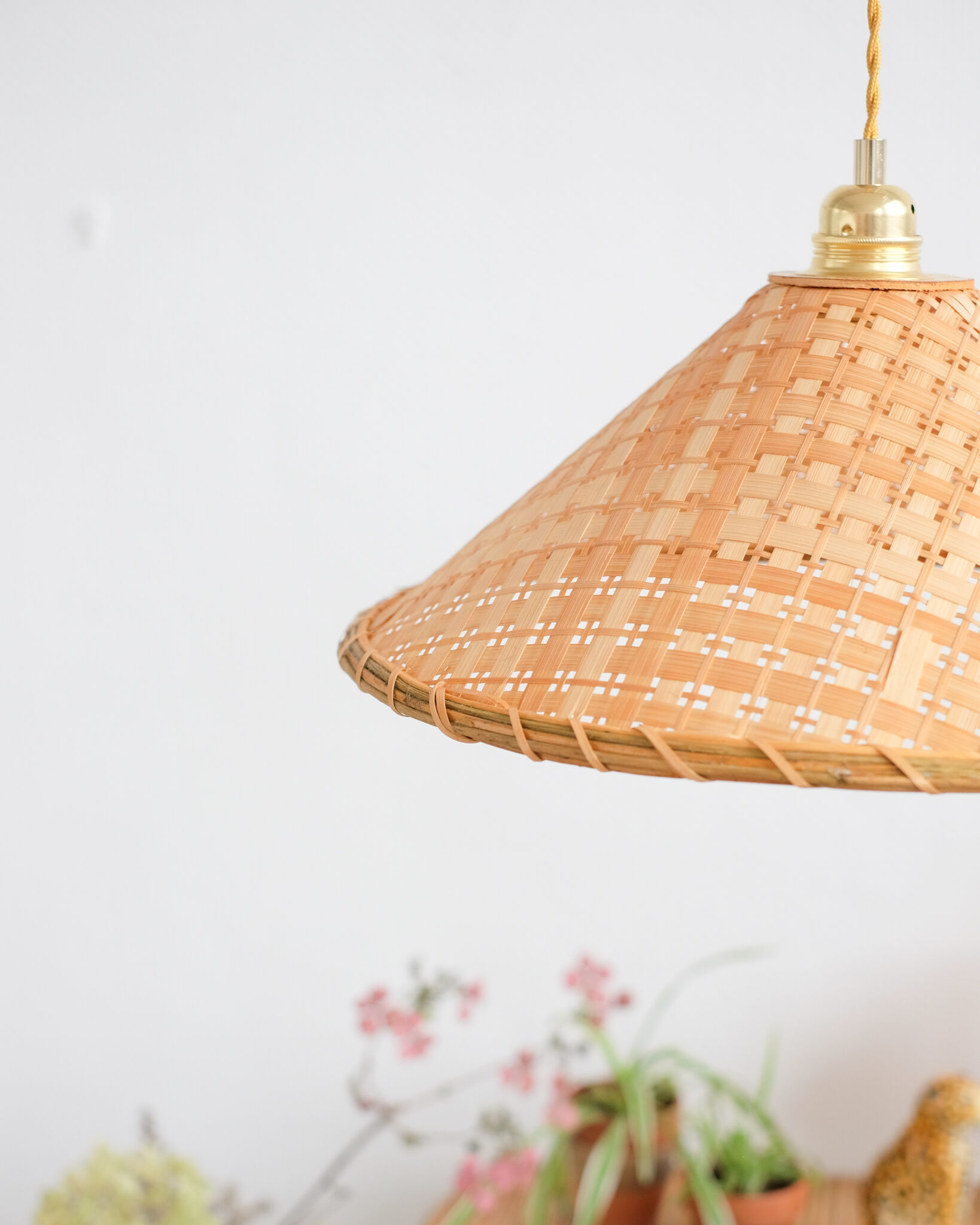 Vintage wicker pendant lamp