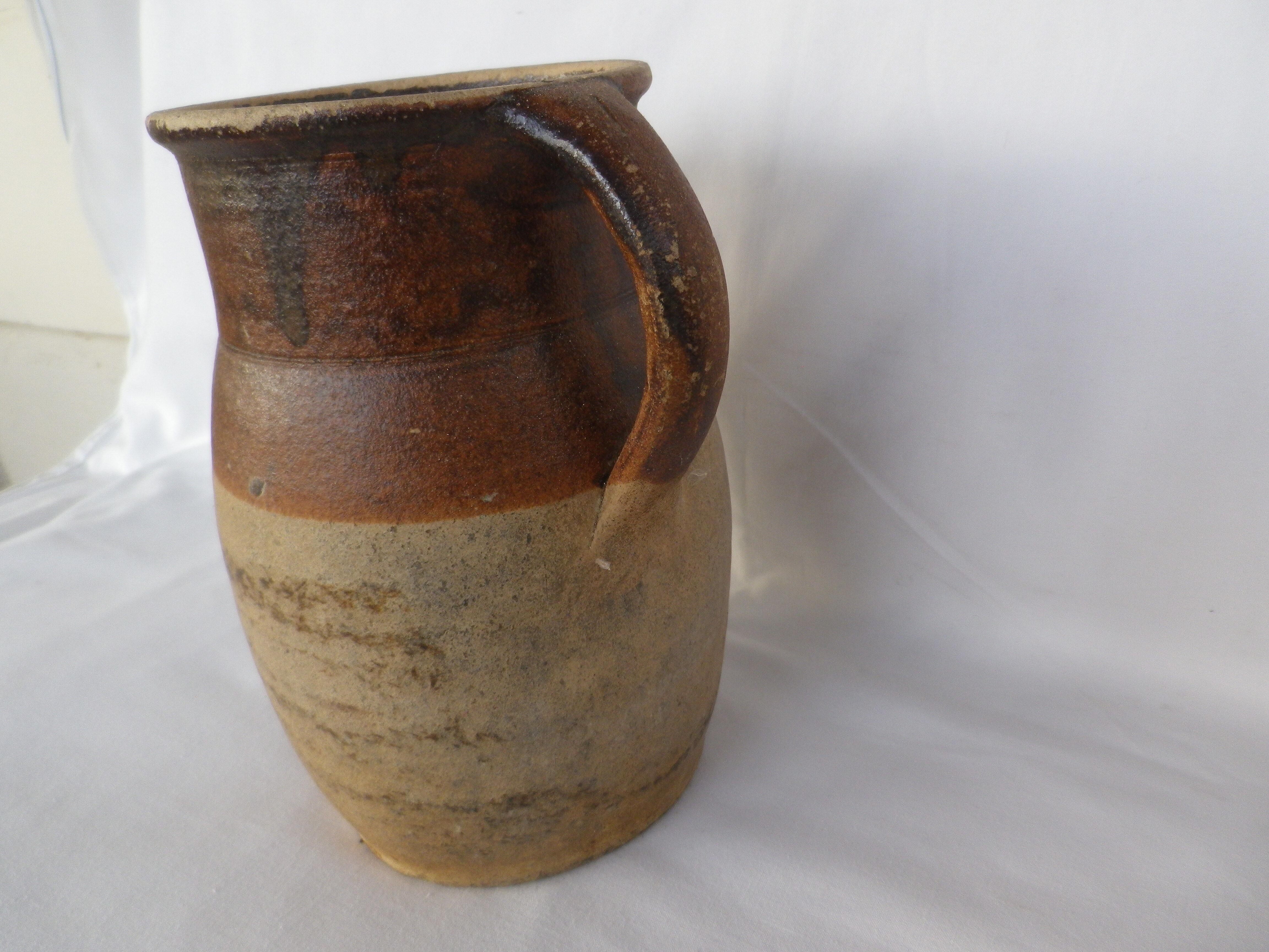 Pot a lait grès ancien