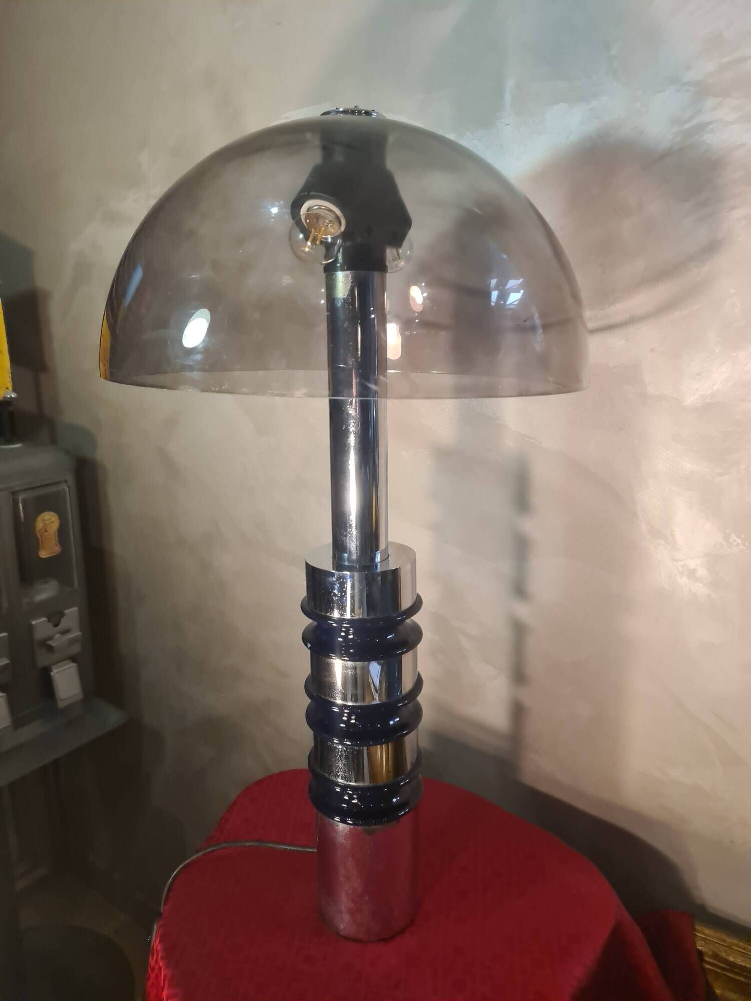 Modernist lamp Lumica Willy Rizzo design from the 20th century Italian 70s Vintage