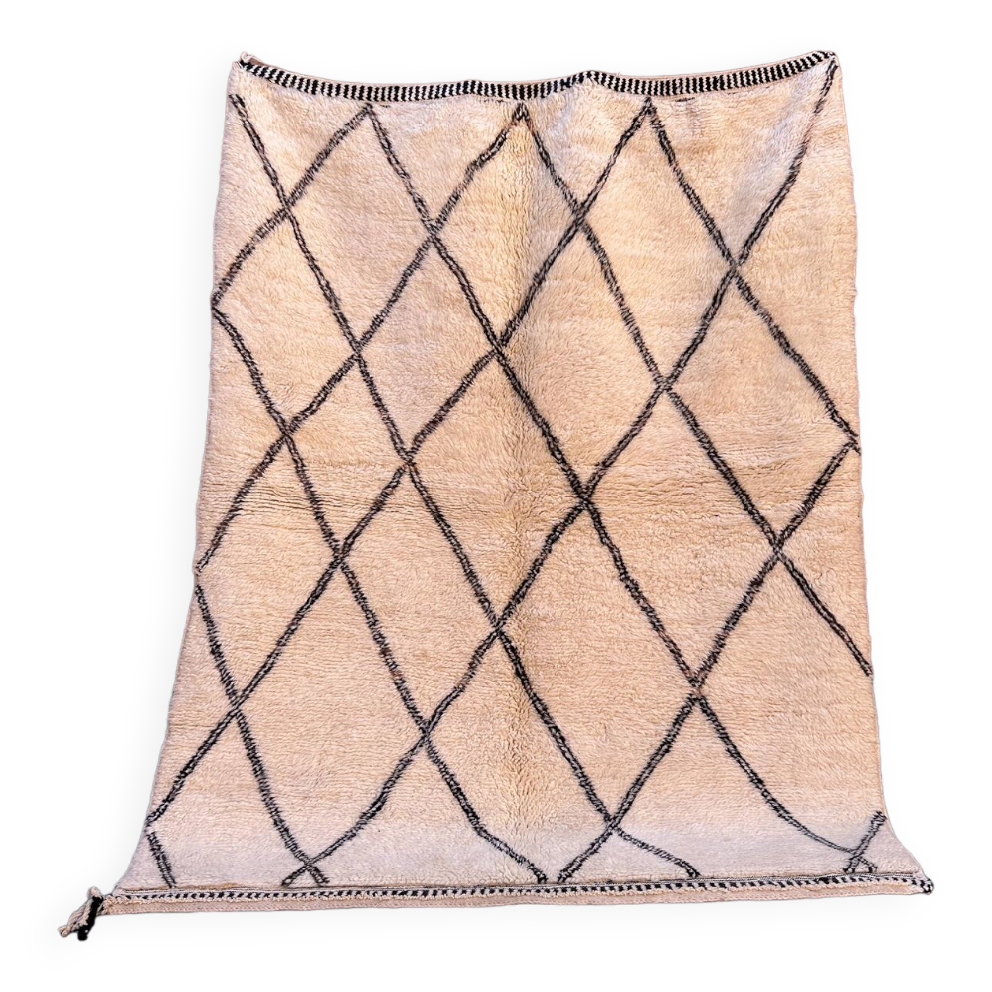 White Beni M'Rirt Moroccan Rug - 168 x 223 cm