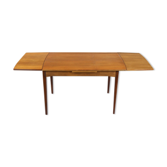 Table à manger extensible vintage fabriquée dans les années 60