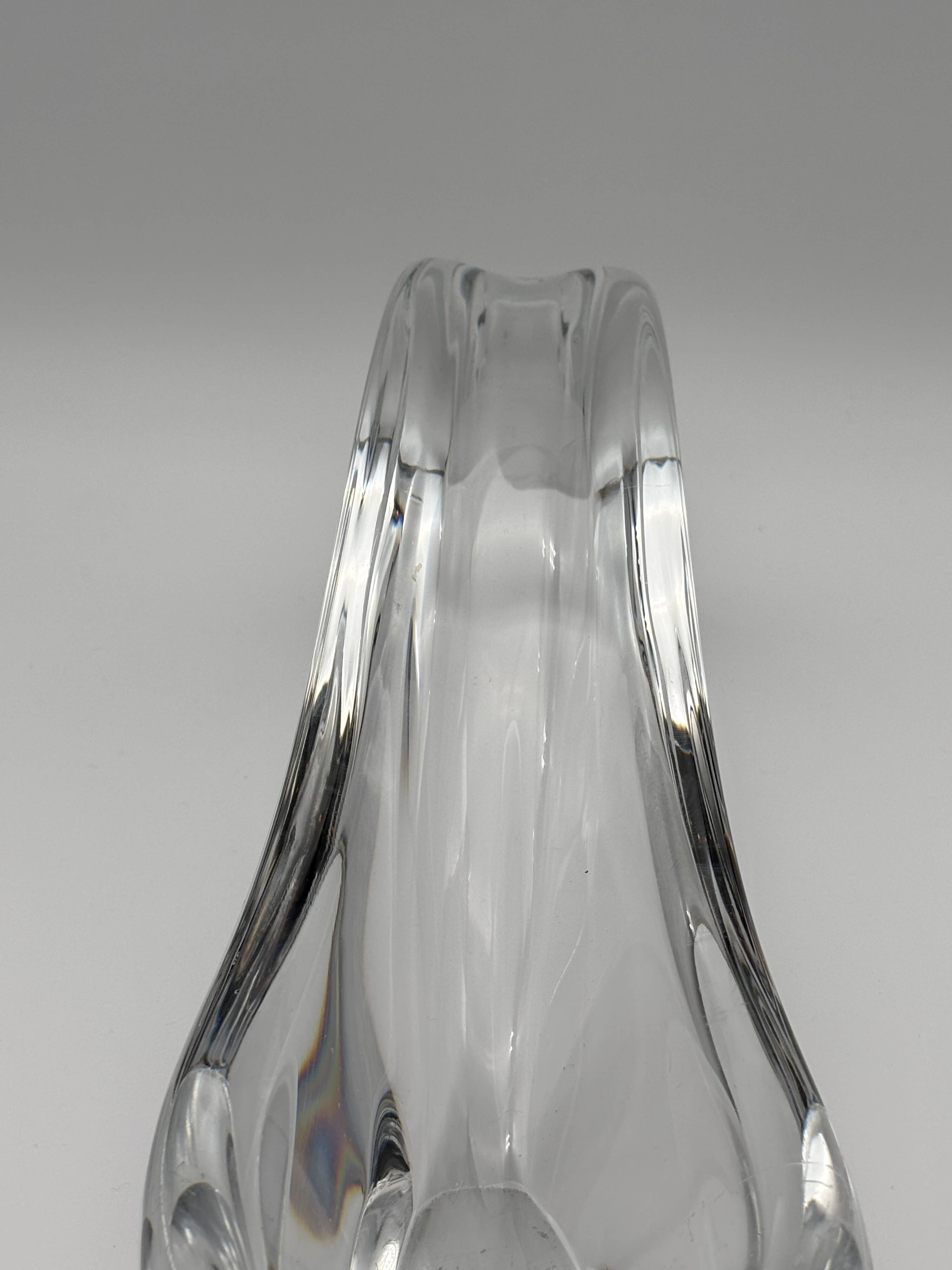 Monumental "Wave" coupe by Baccarat in solid crystal - 64 cm