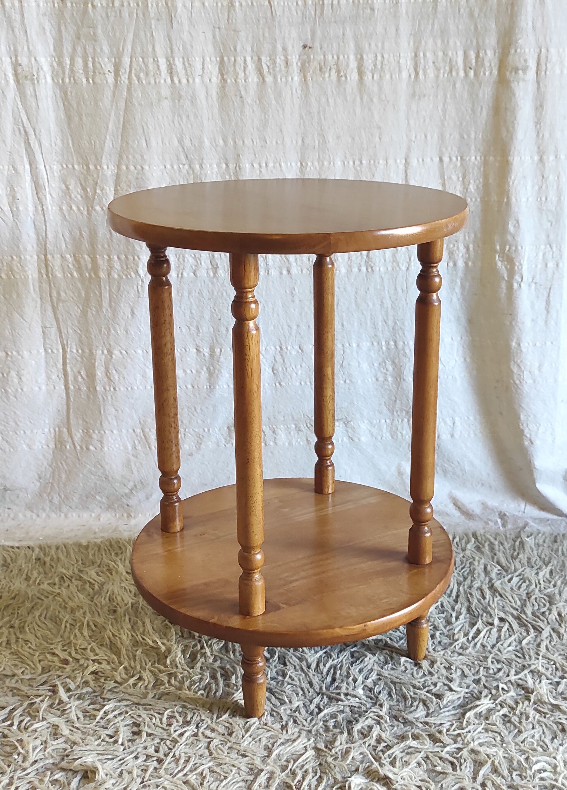 Table d'appoint ronde en bois massif - mid.XXeme