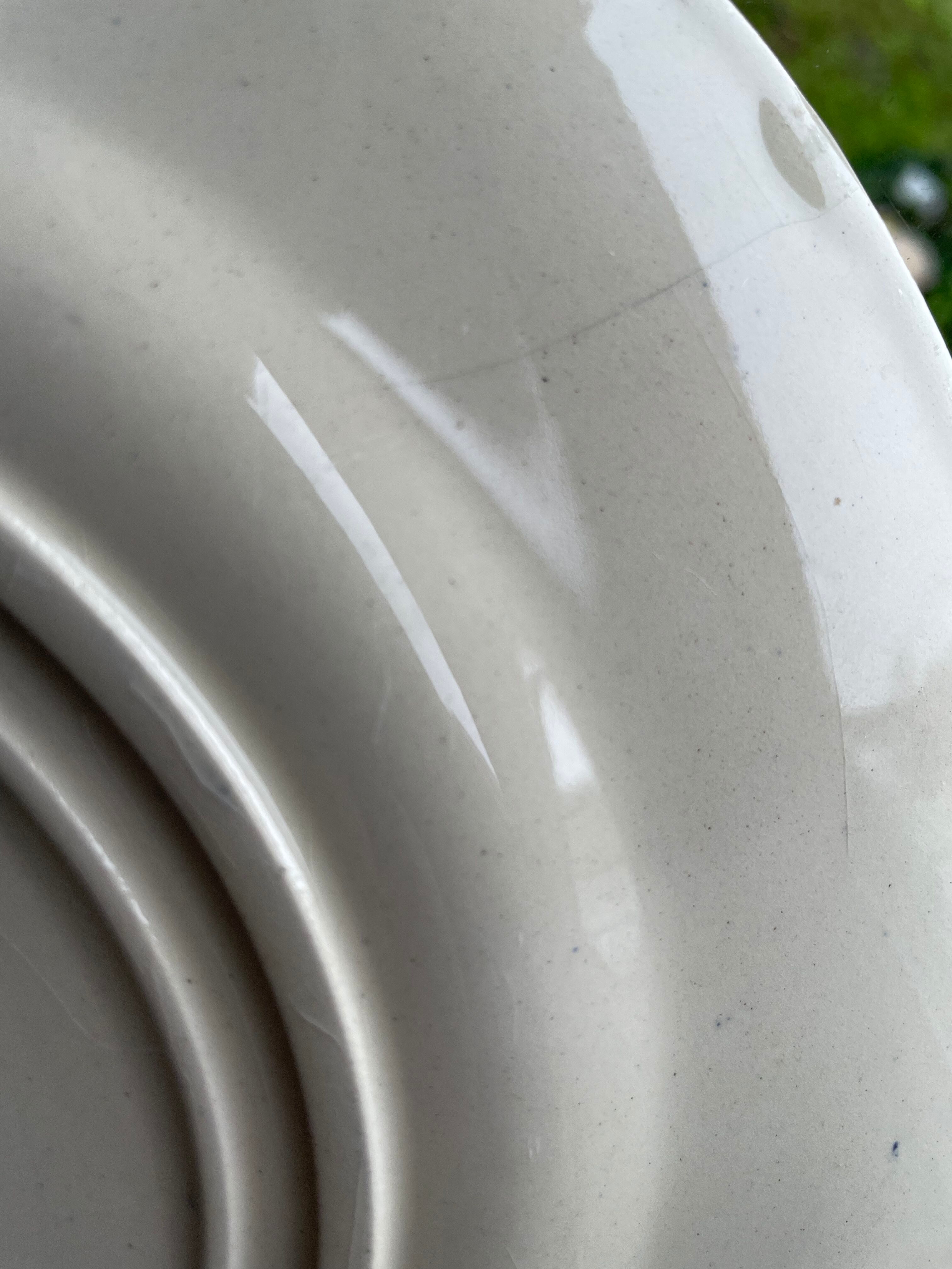 Flat plates Gien thistles