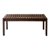 Banc / table basse moderniste en lattes de bois, design 1970