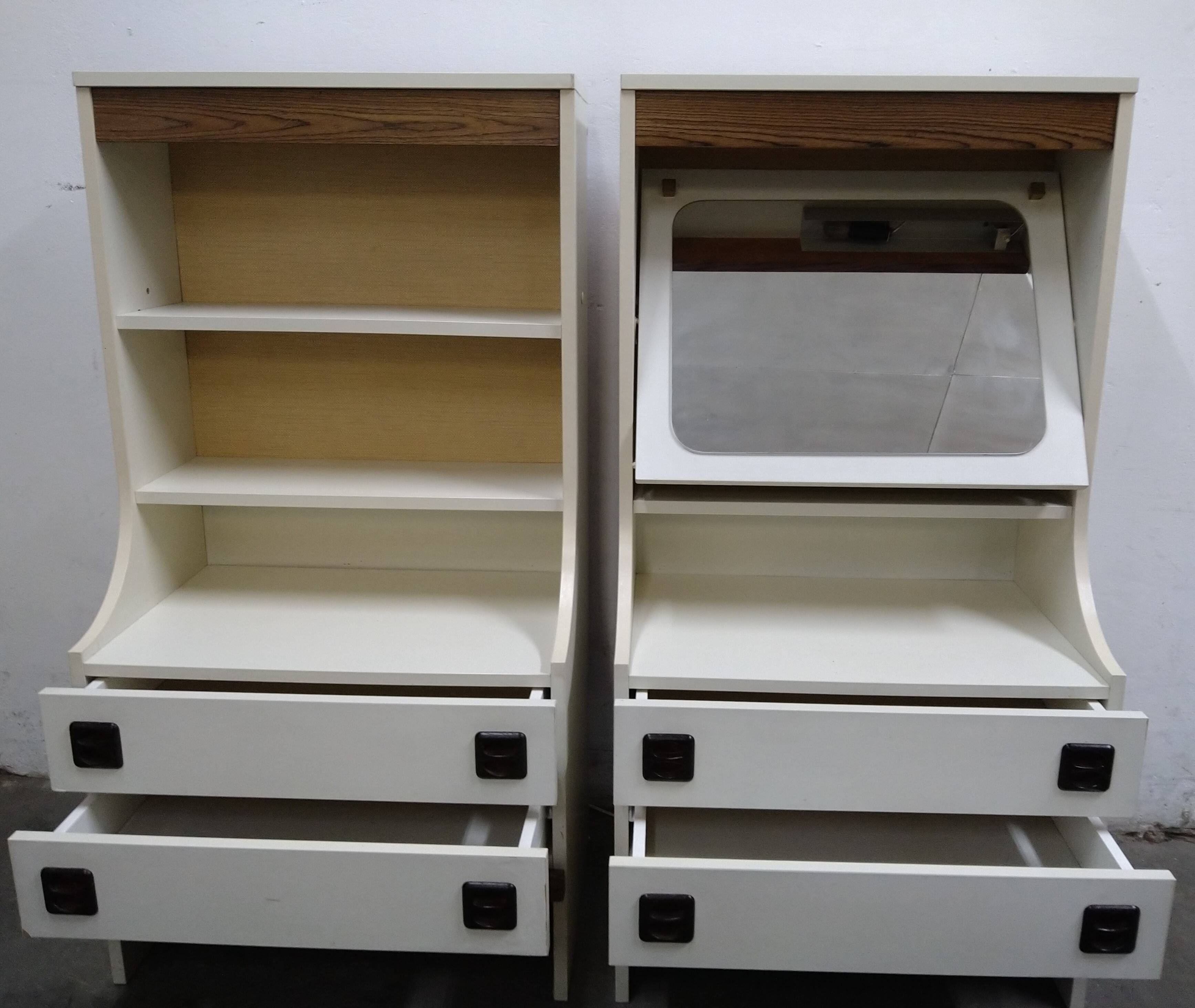 2 vintage dressing / bedside tables