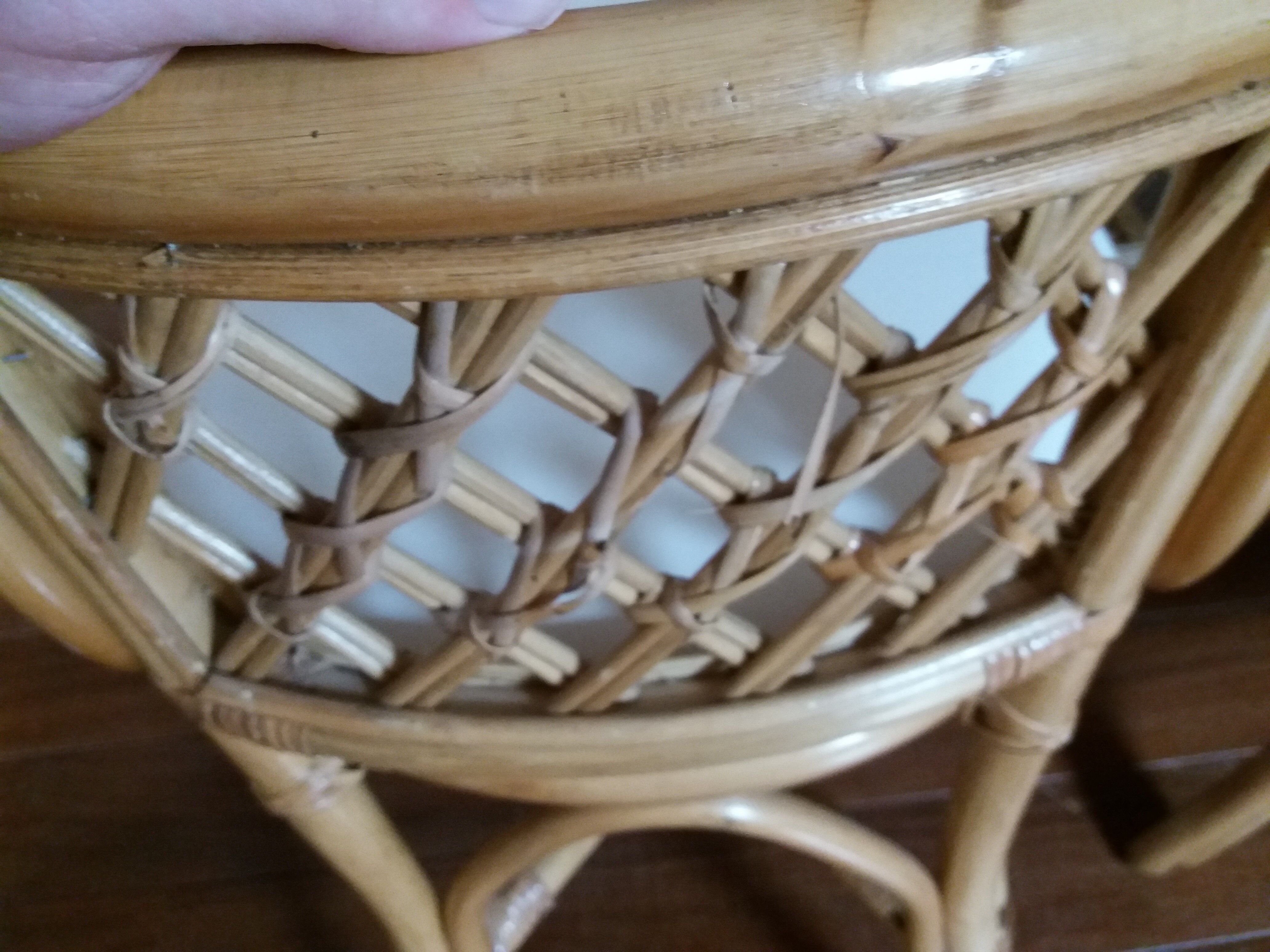 Table and chairs rattan