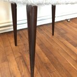 Grey mmoute chair