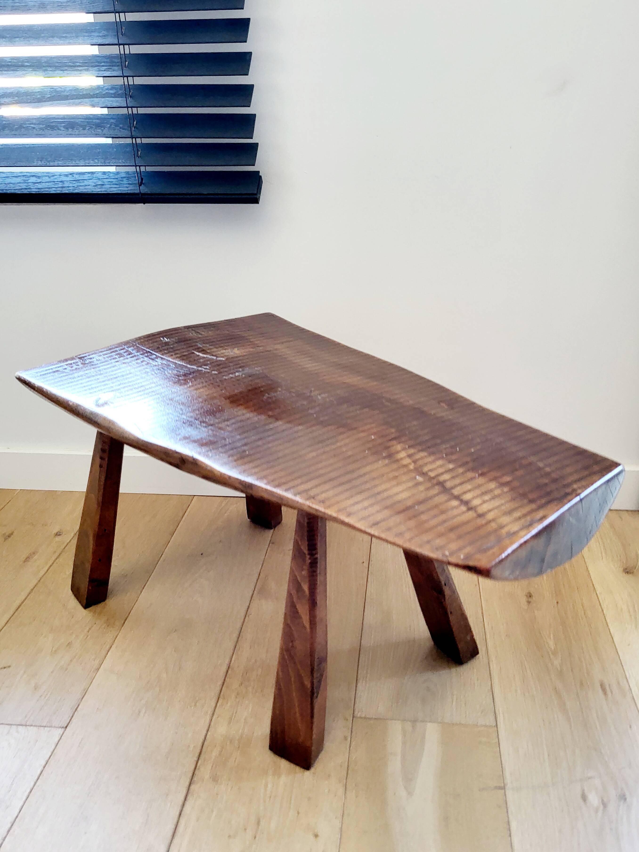 Banc ou table d'appoint en bois massif de tronc d'arbre, style brutaliste, 1960