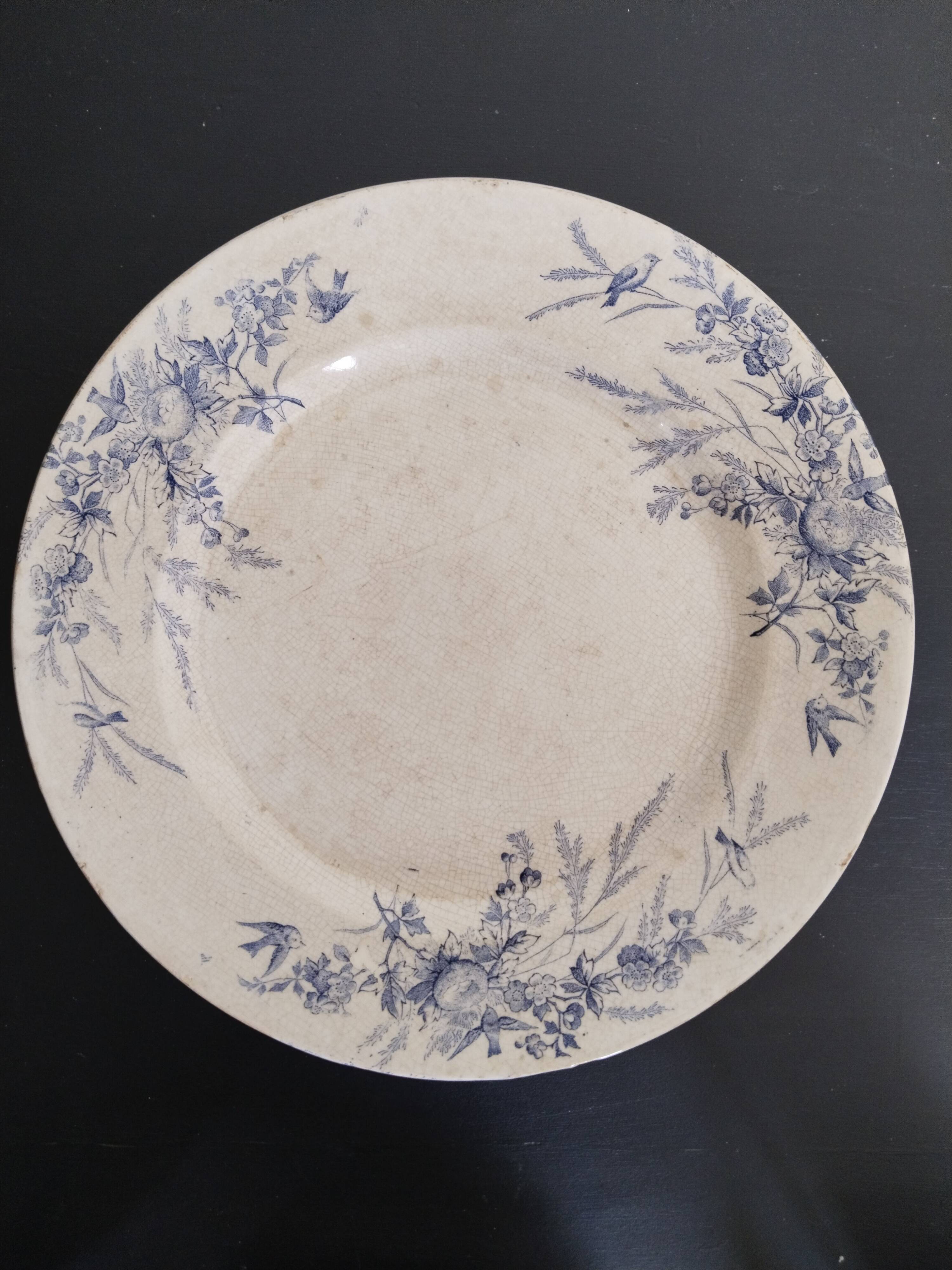 Flat plate or serving dish in Creil and Montereau earthenware, Linotte model