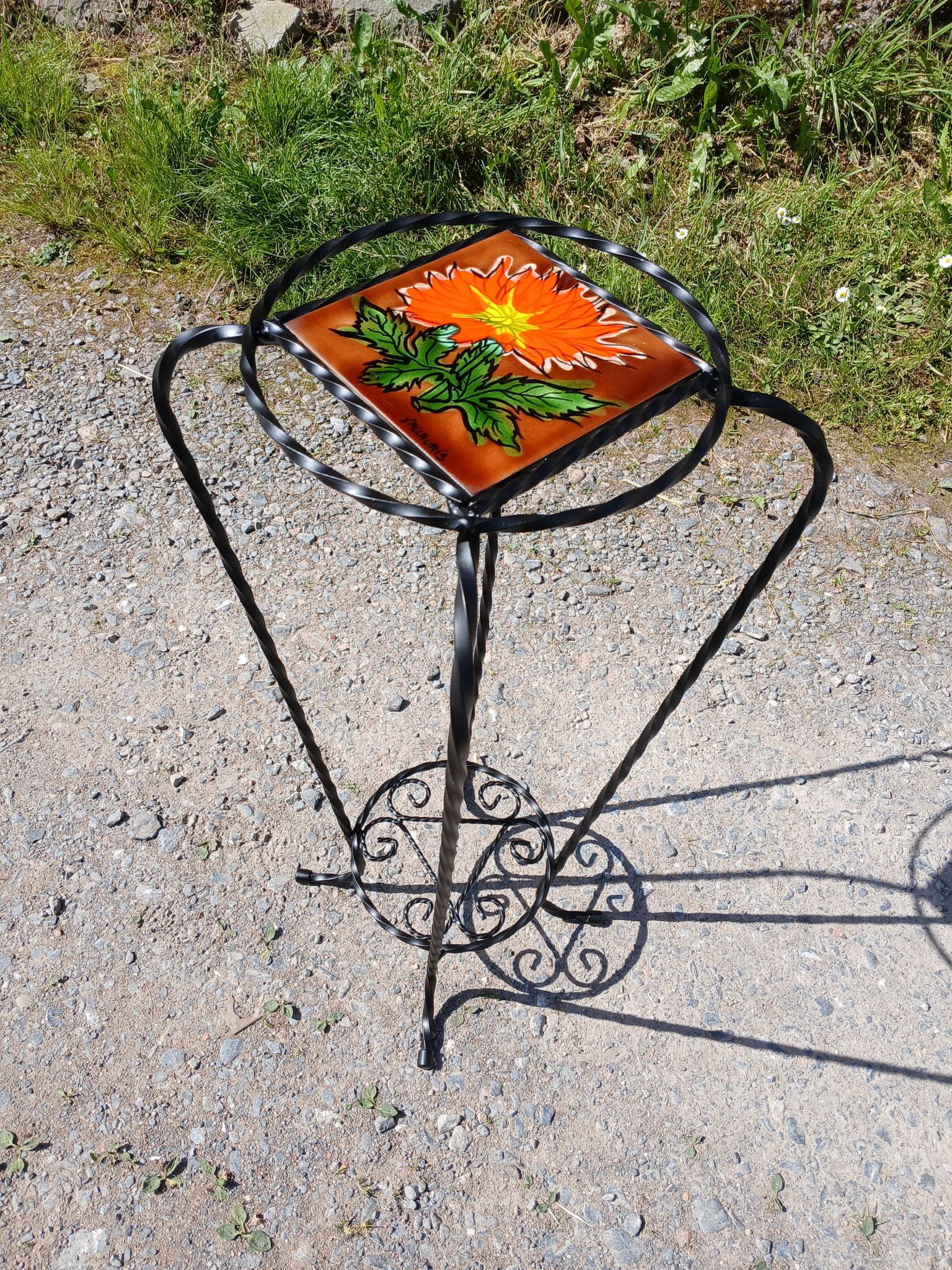 Sellette/ porte plante vintage avec faïence Vallauris