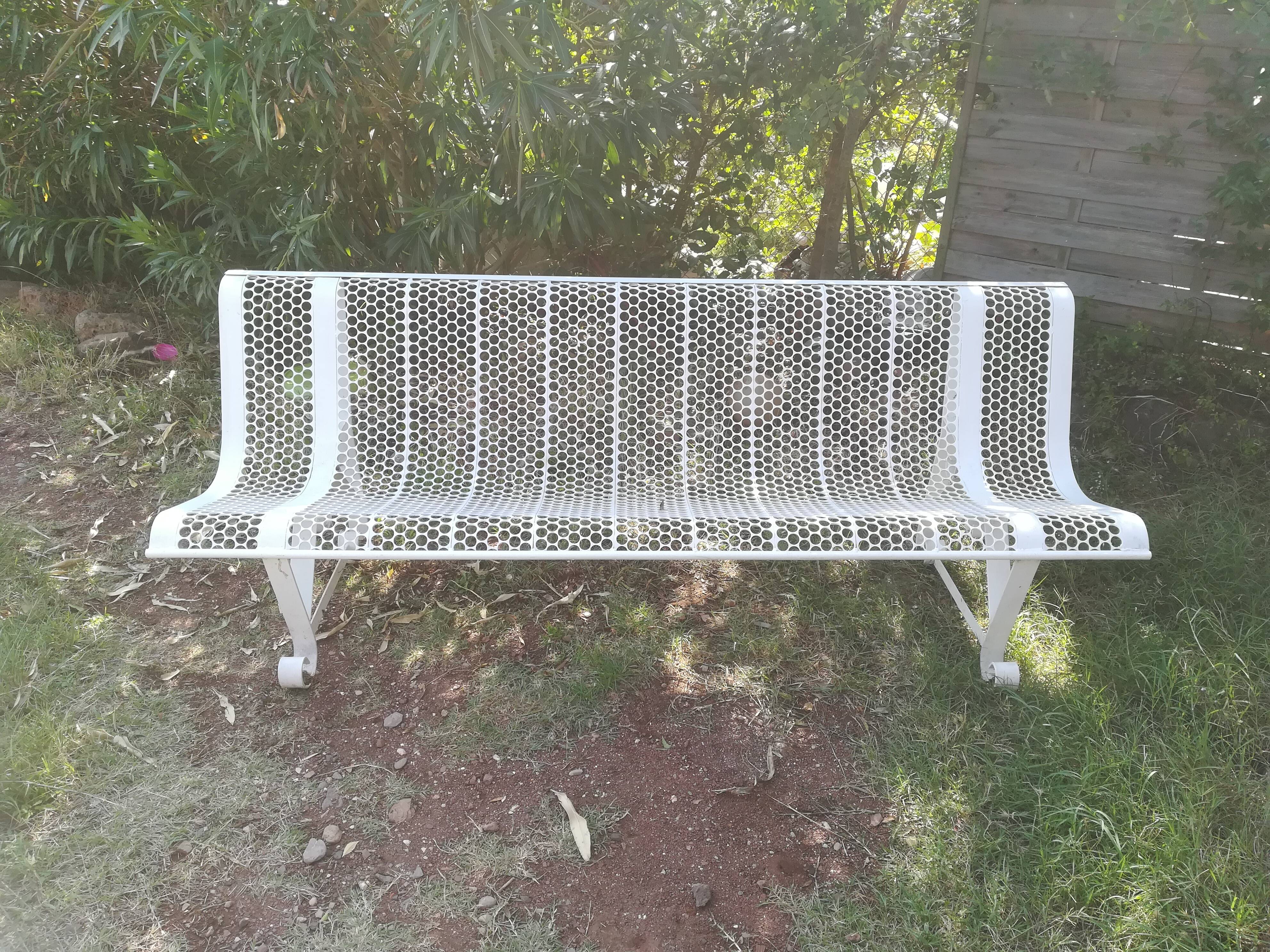 Former public bench in metal René Malaval