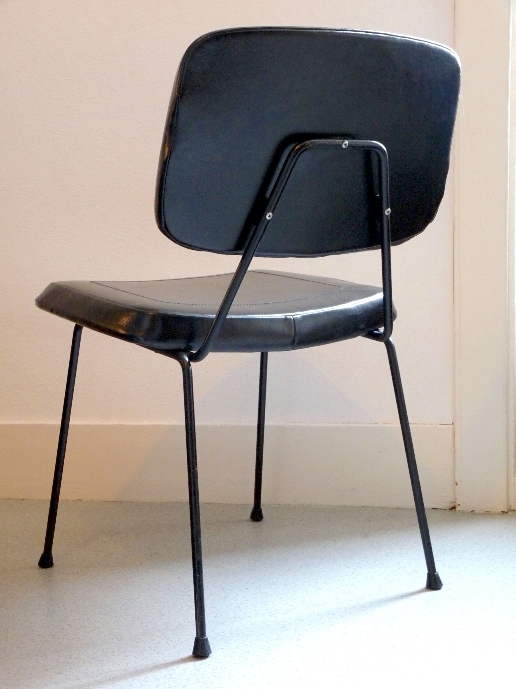 Cm chair 196 by Pierre Paulin for Thonet