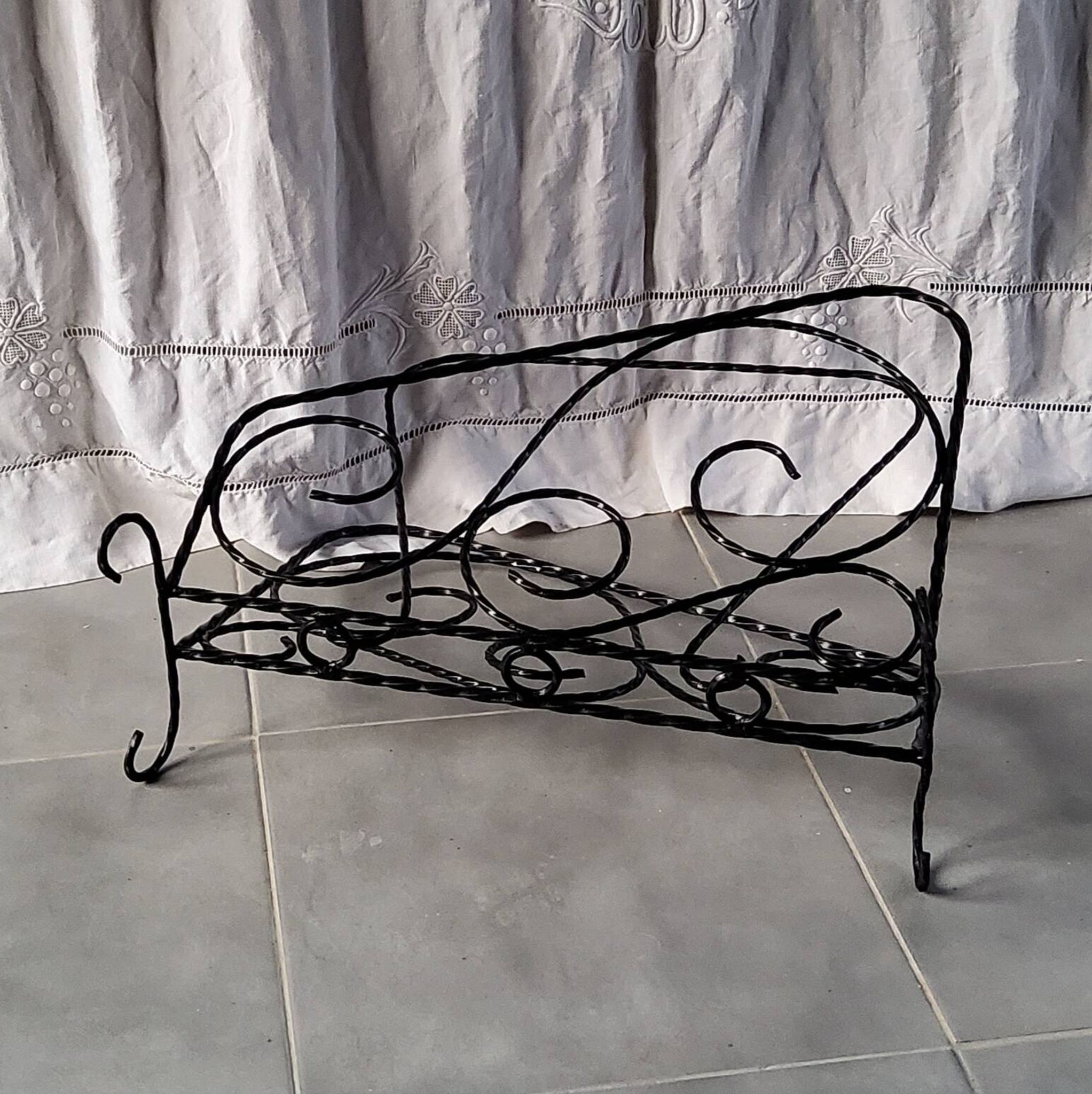 1960s magazine rack