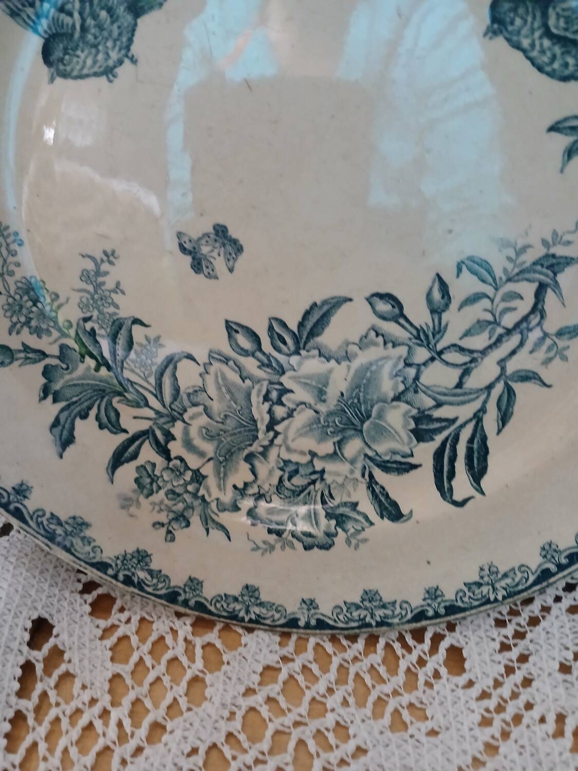 Small antique ironstone dish by Léon Graves