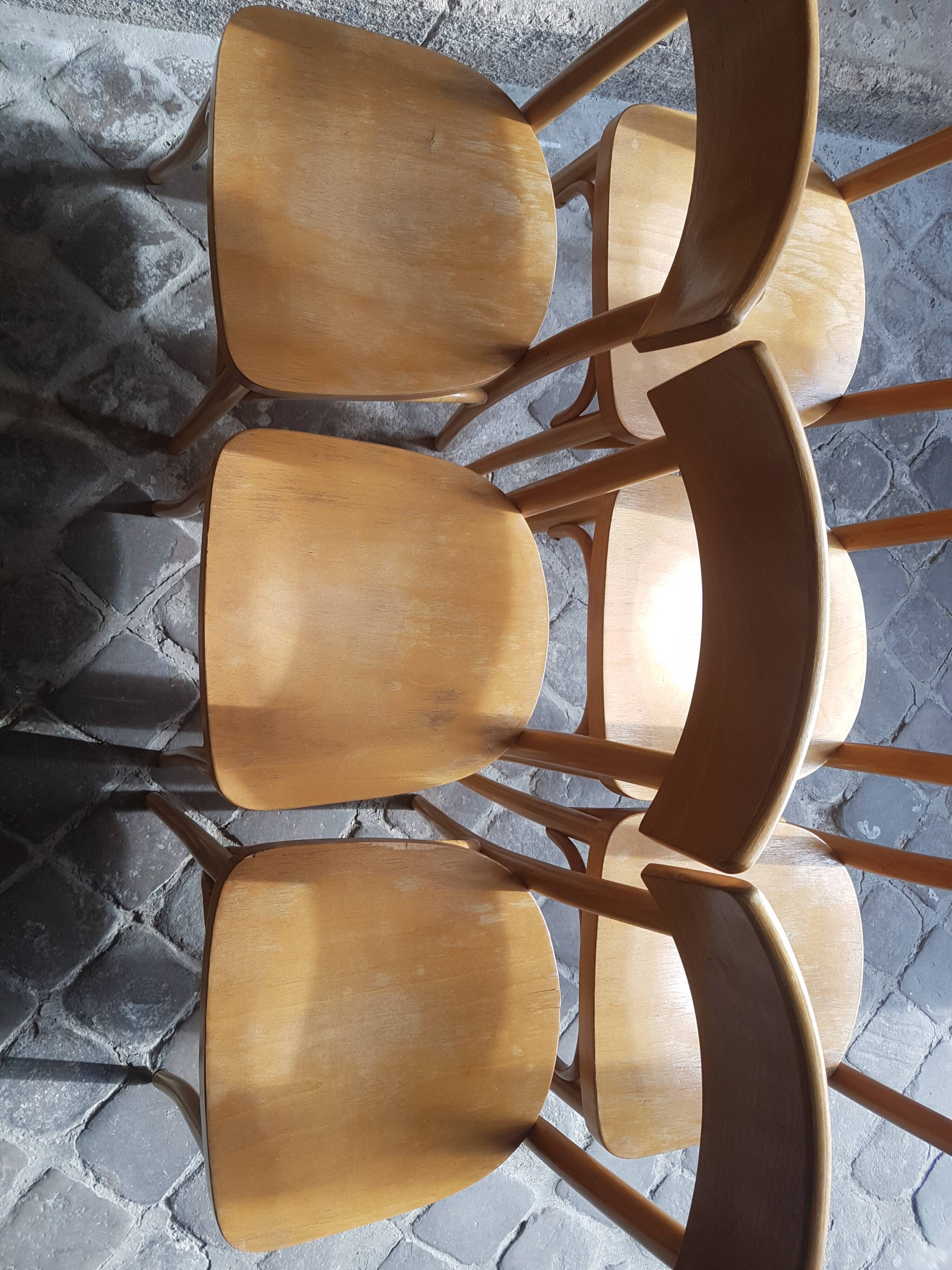 Lot of 6 vintage light wooden bistro chairs