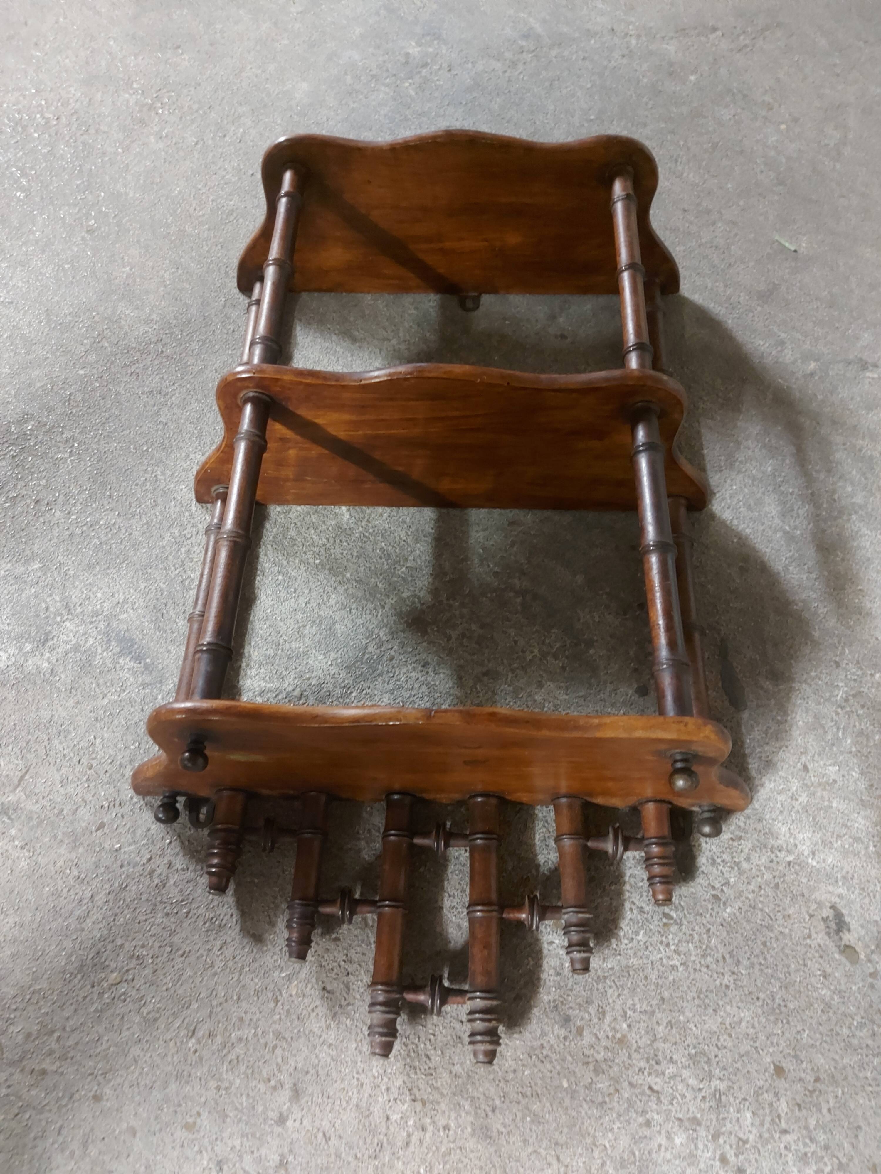 Napoleon lll wall shelf