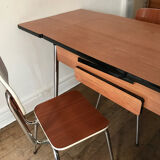 Table en formica and 3 chairs