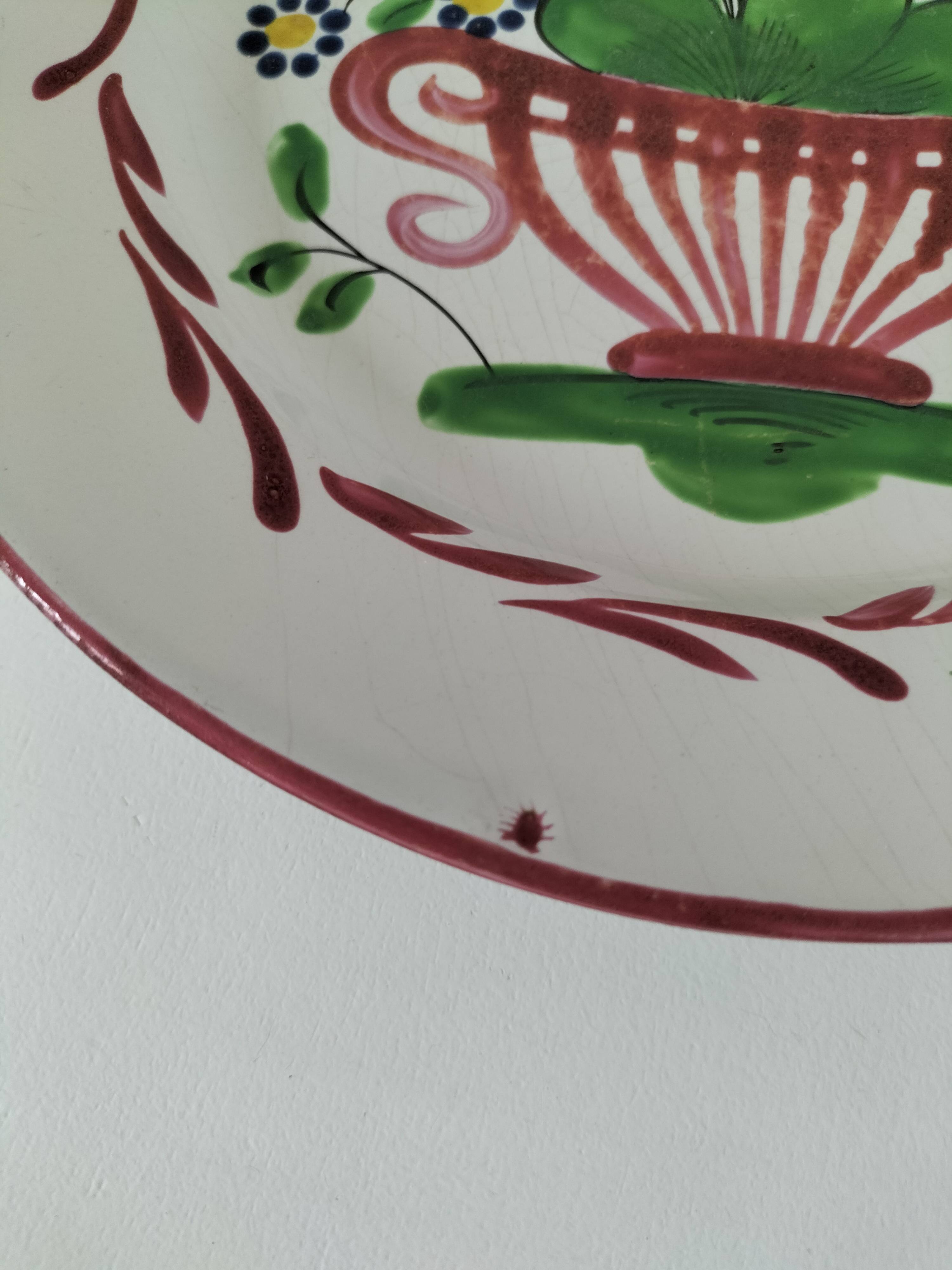 Saint-Clément plate – floral basket decoration with lyre handles – circa 1910