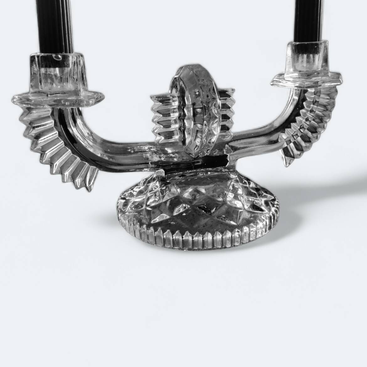 Pair of Art Deco chandeliers, Czechoslovakian glass, 1920-1930.