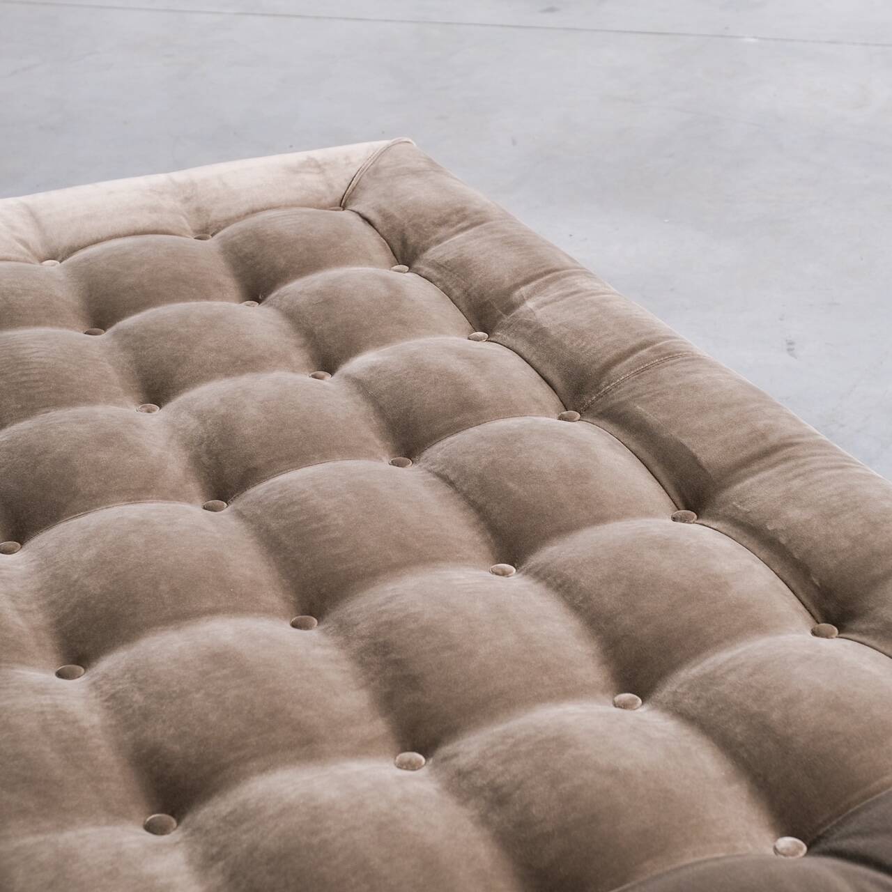 Original Mid-Century Italian Mario Bellini 'Le Bambole' Bed or Day Bed