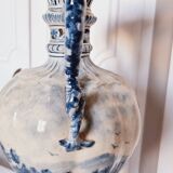 Large Spanish vase in Talavera style, hand-painted, adorned with a landscape.