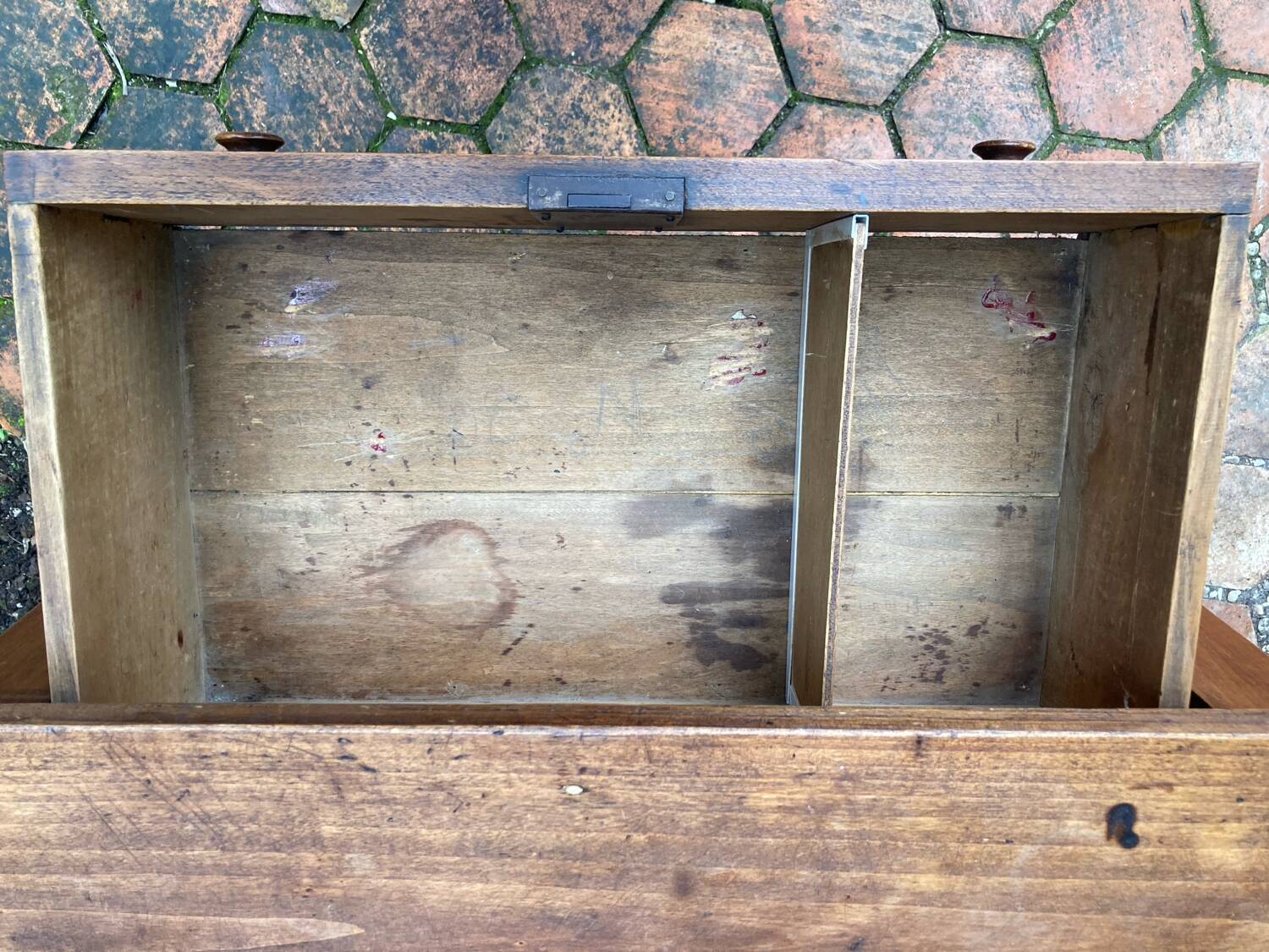 Antique chest of drawers