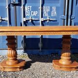 Oval dining table in solid teak