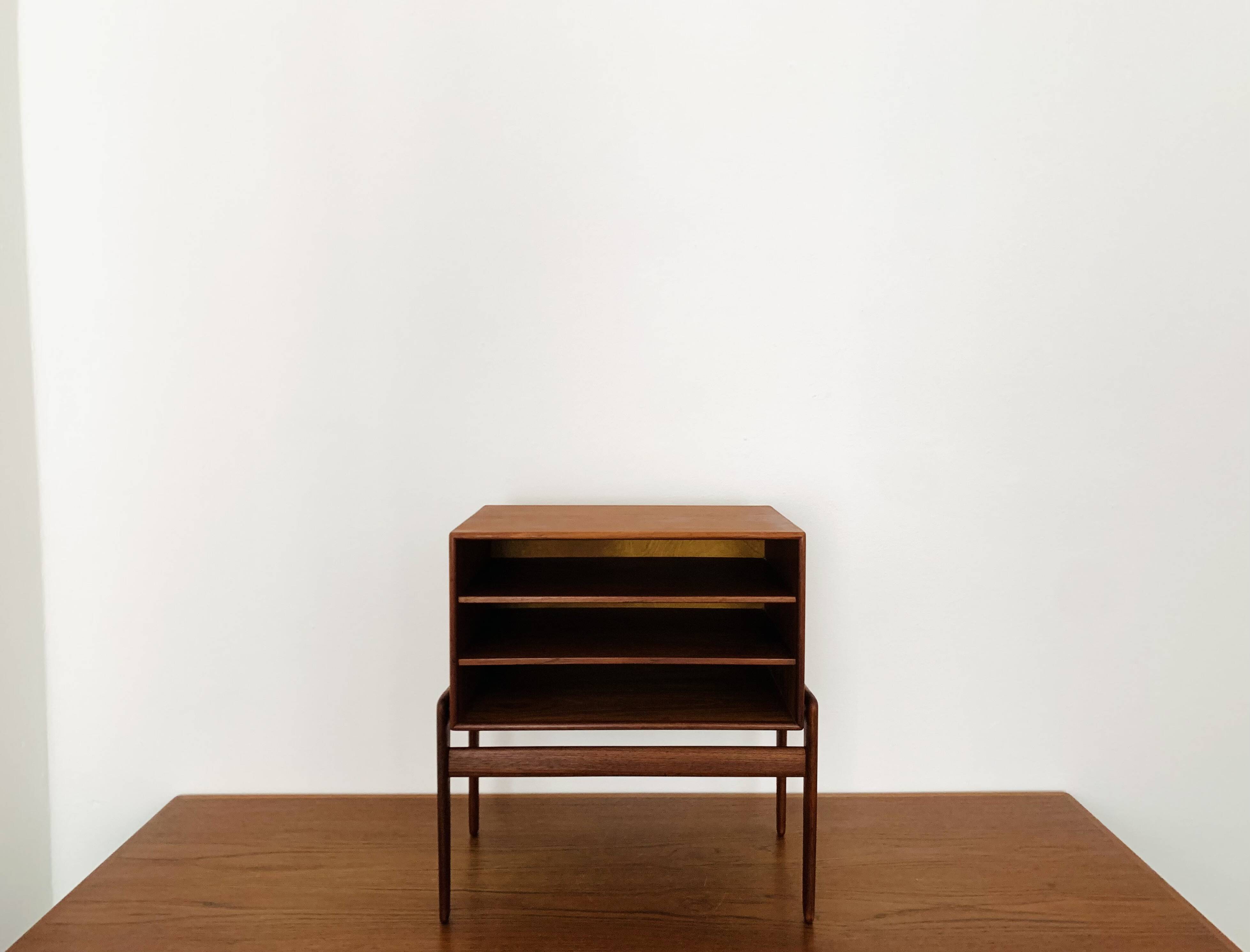 Table de chevet danoise en teck par Arne Vodder pour Vamo