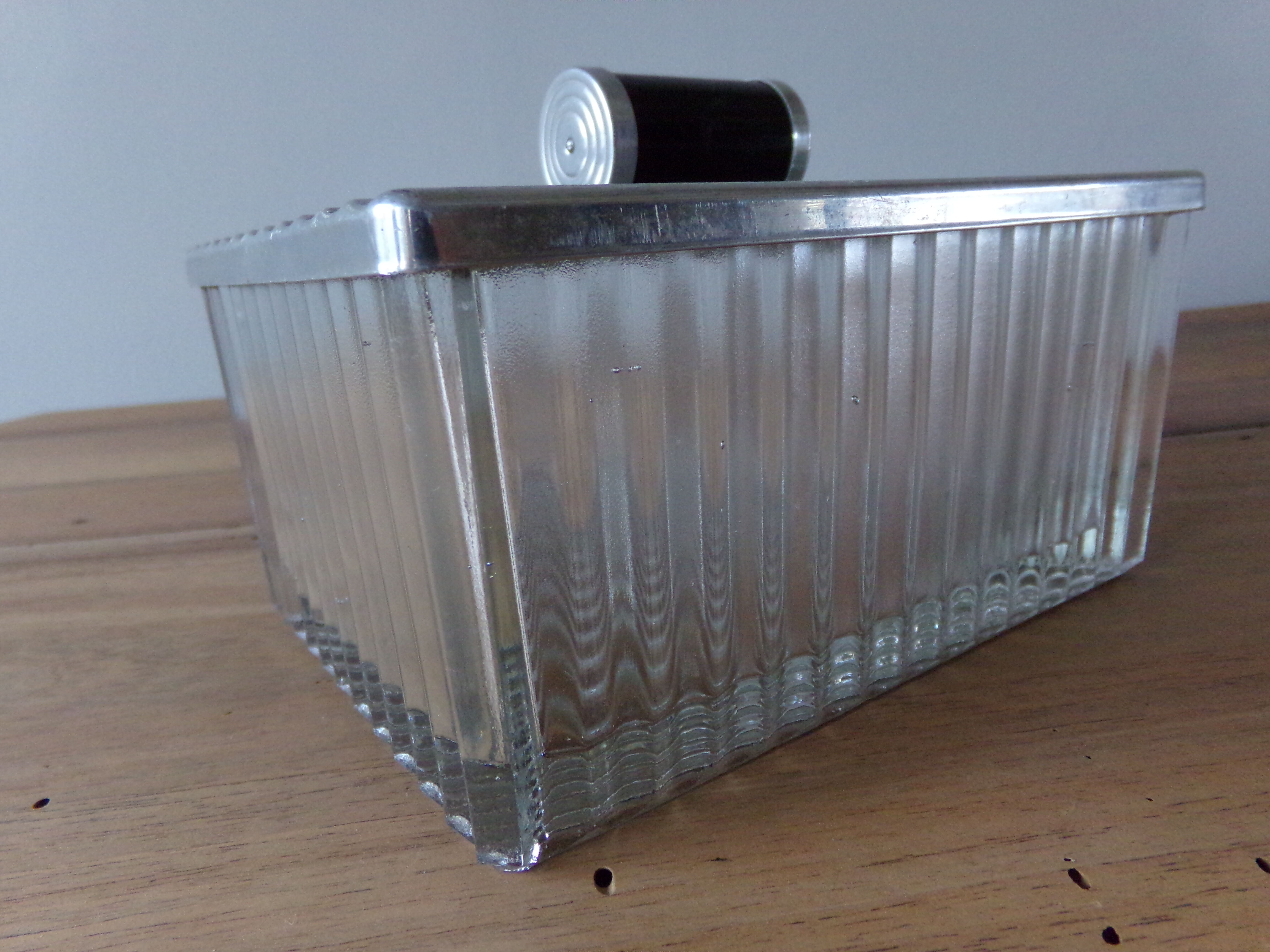 Boîte en verre et couvercle aluminium années 50