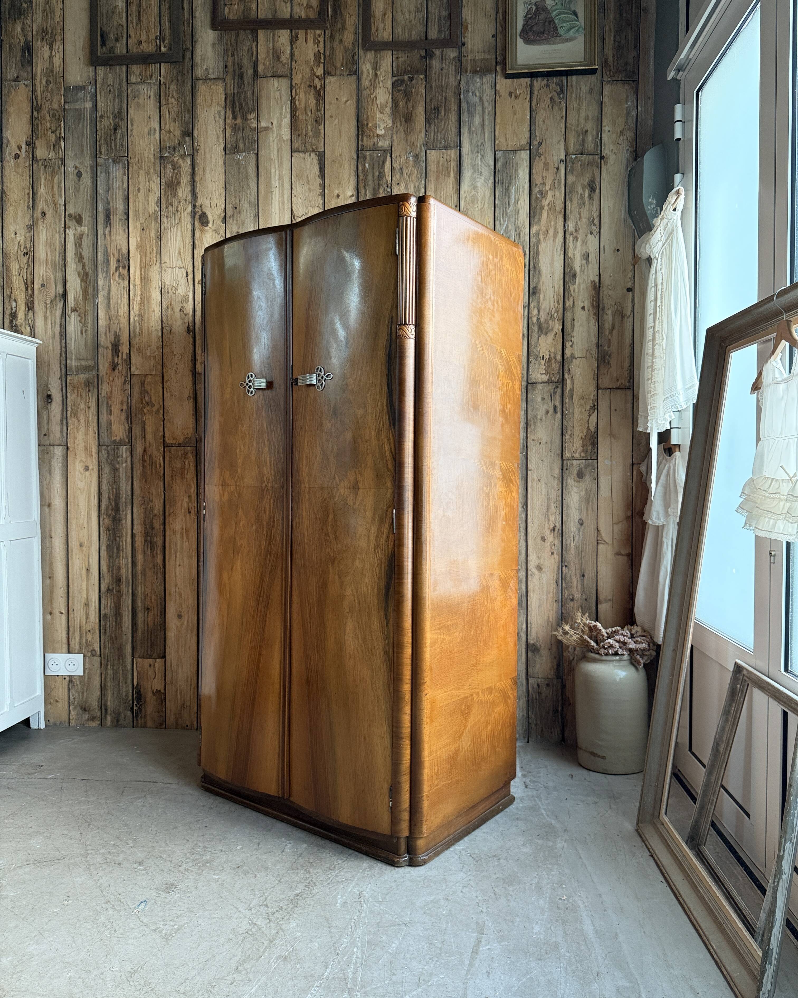 Vestiaire Art Déco  anglais