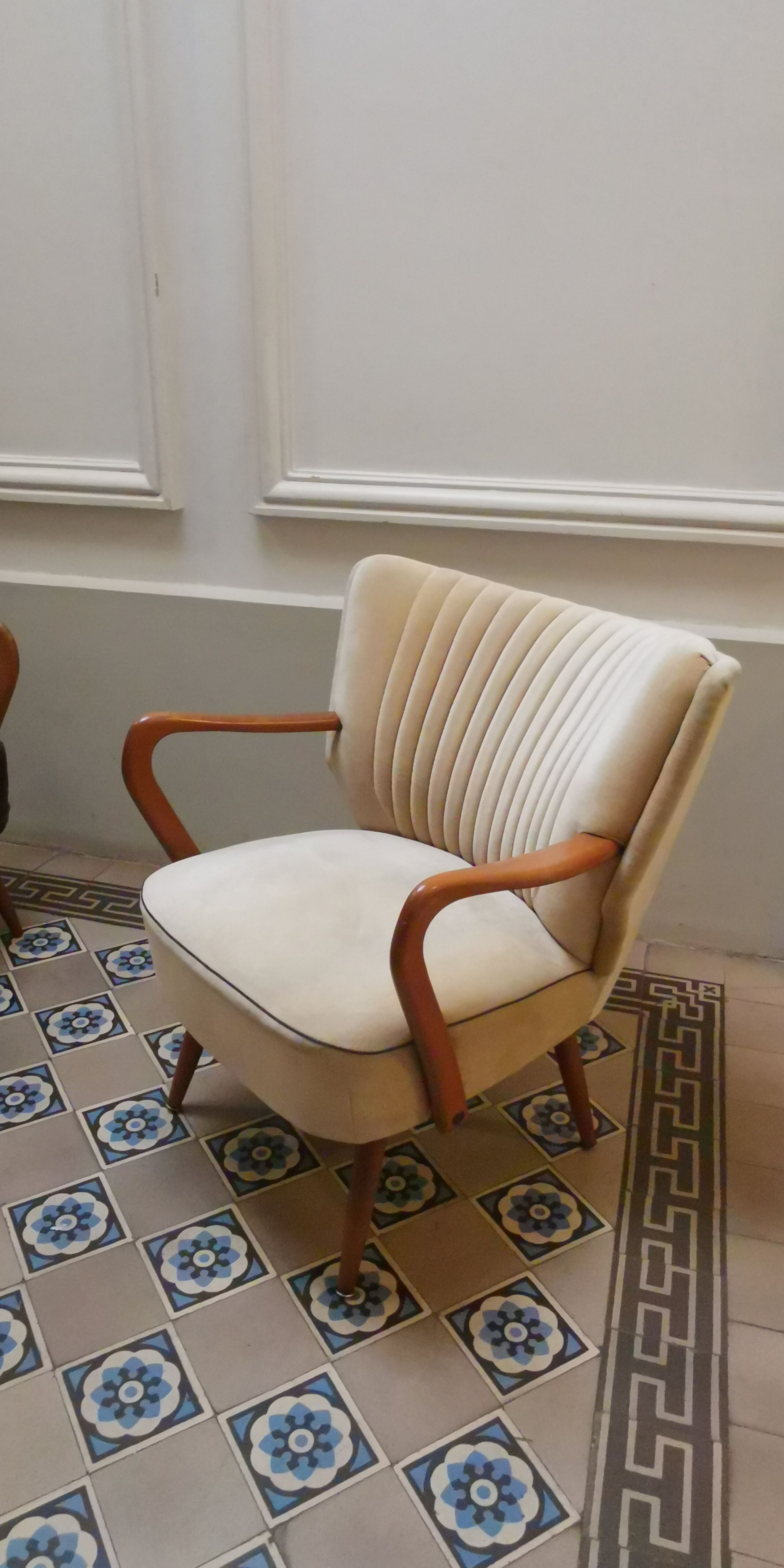 Vintage armchair 50s 60 velvet beige champagne