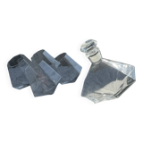 Small geometric carafe with diamond-shaped stopper and its 4 glasses