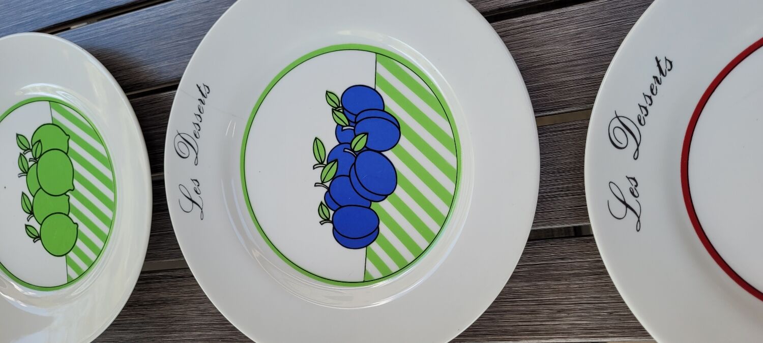 7 vintage dessert plates