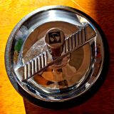 Cendrier noir et chromé vintage