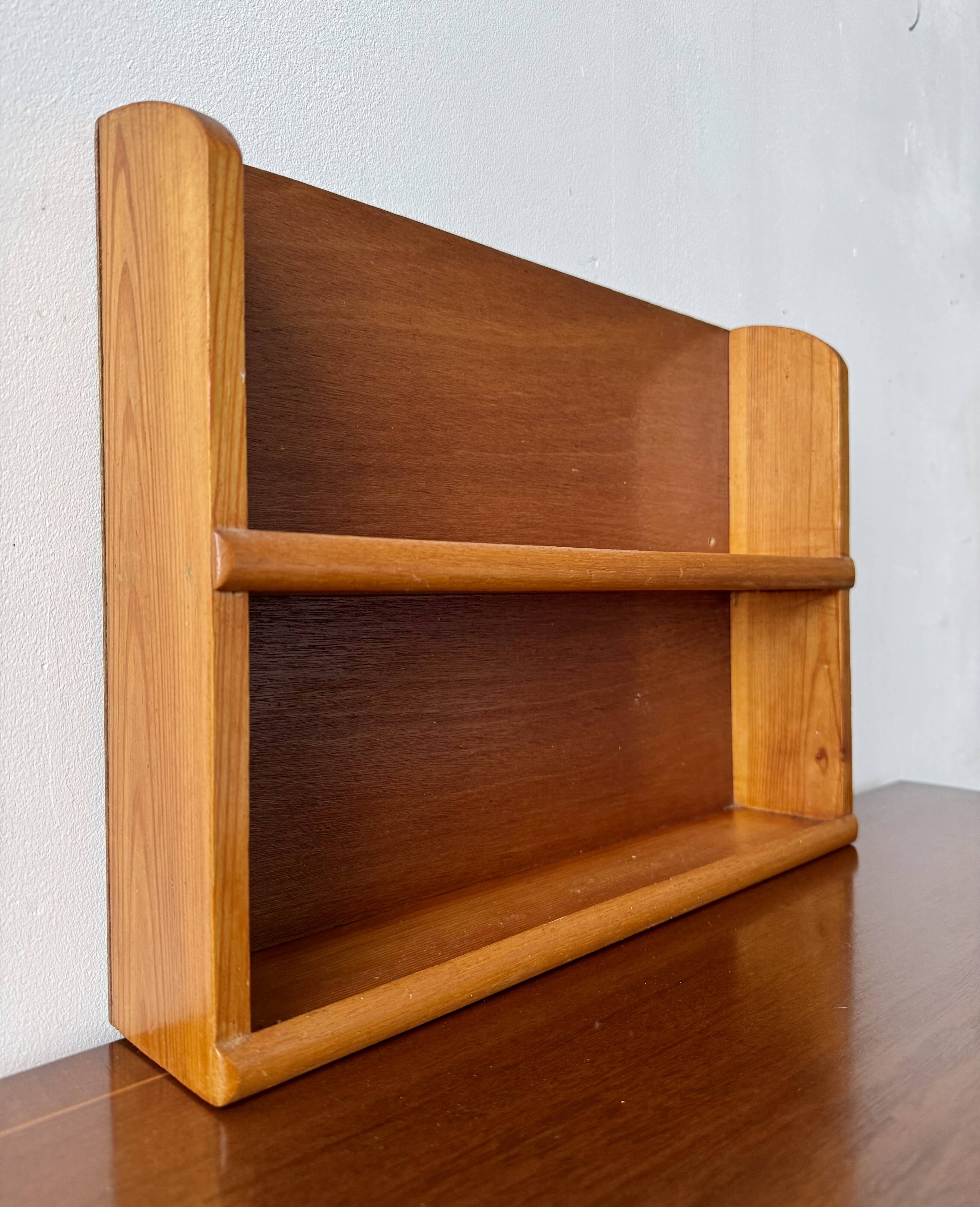 Étagère à épices vintage