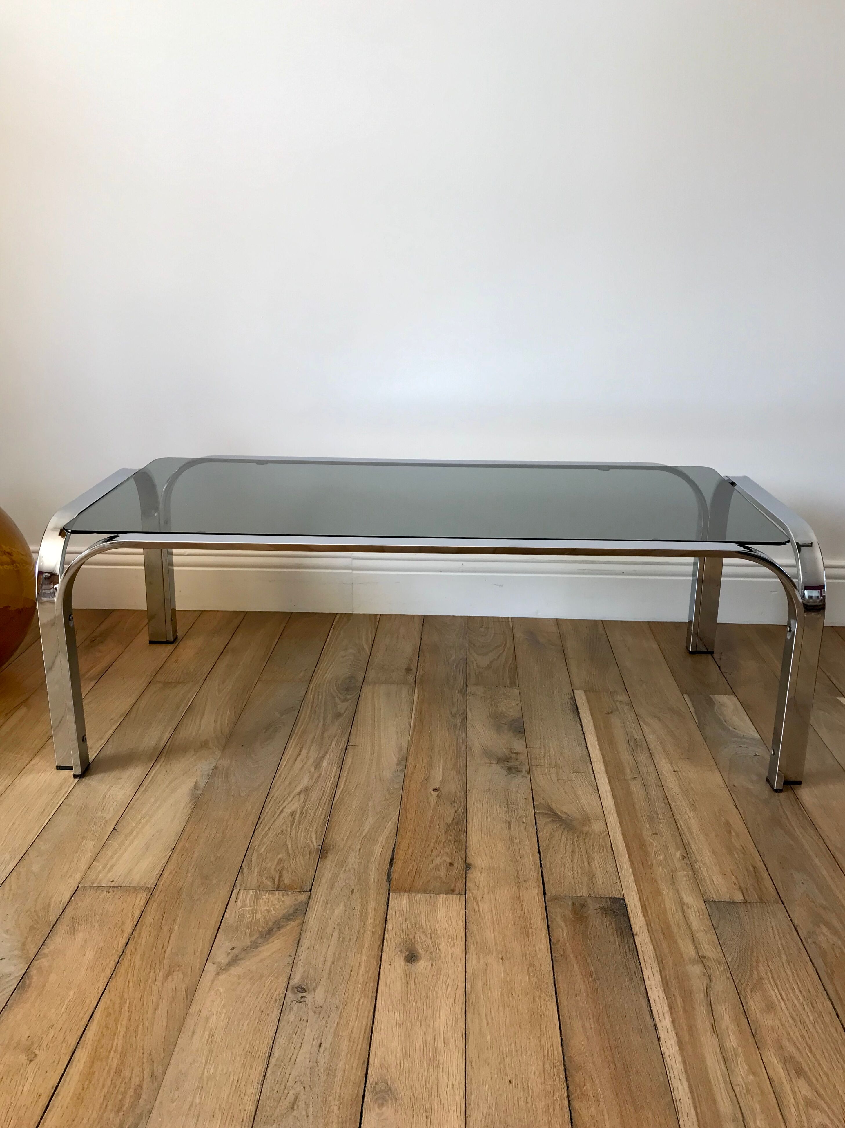 Coffee table in smoked glass and chrome 70s
